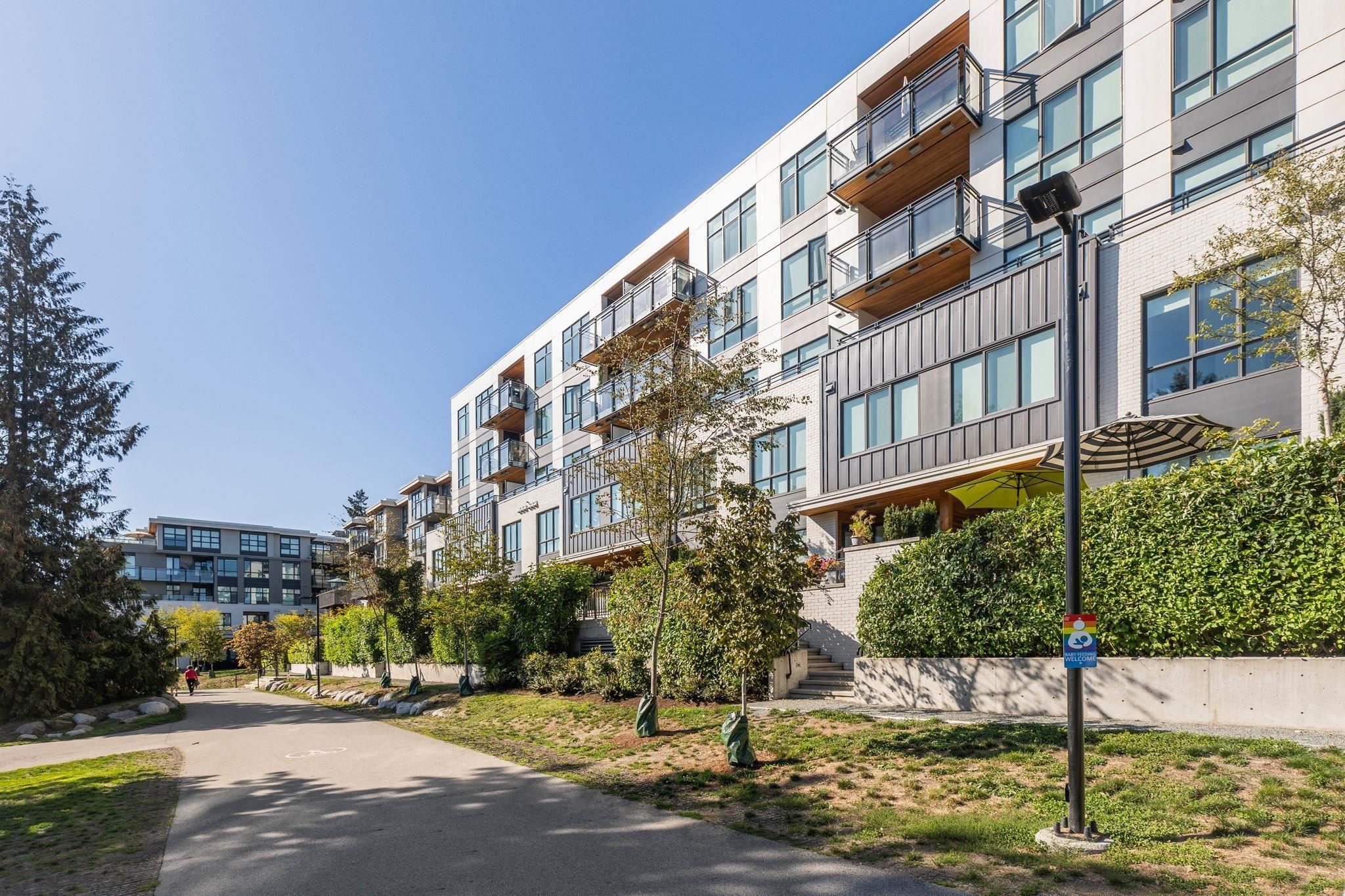 747 East 3rd Street #102, North Vancouver, BC V7L 1G8