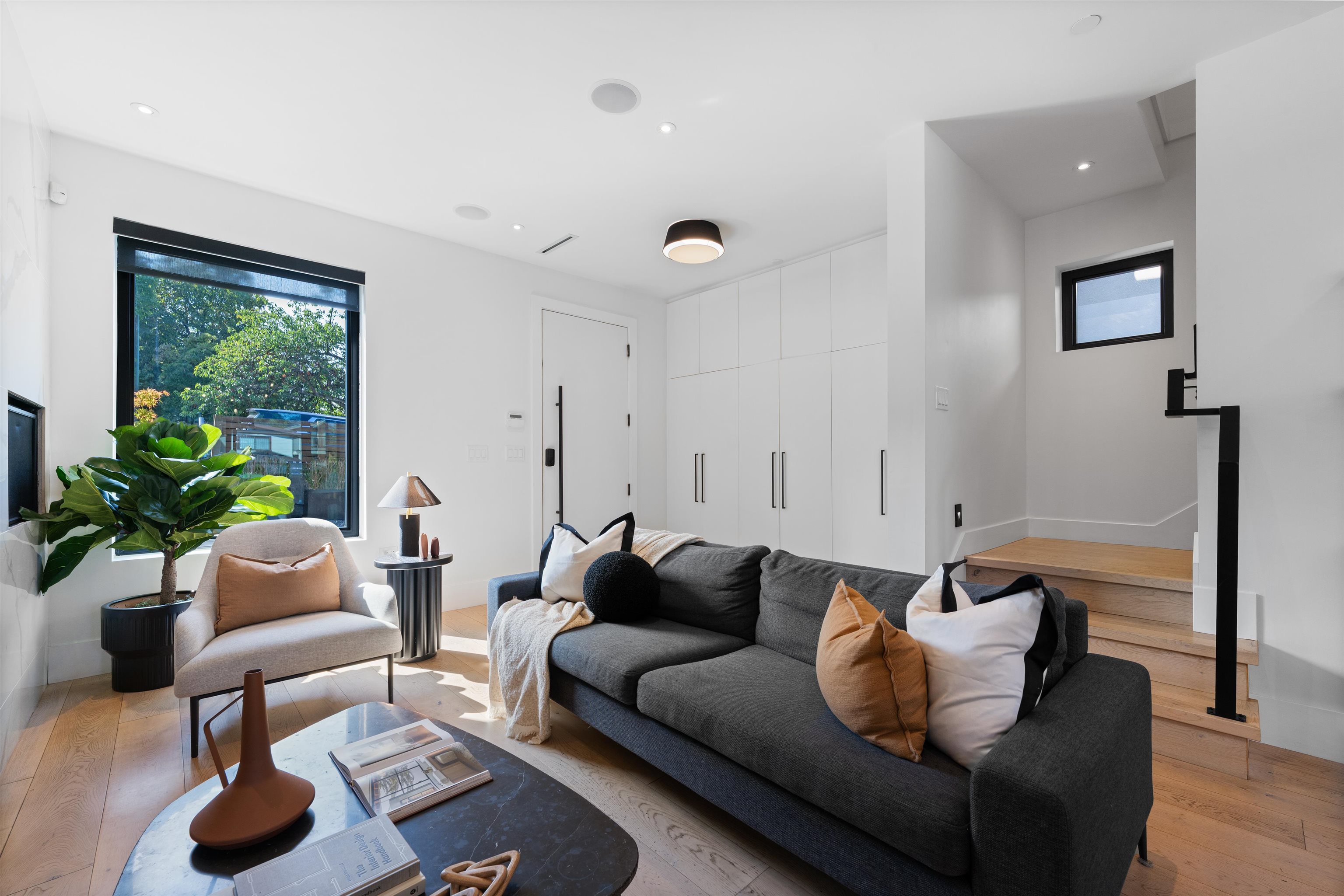 575 East 22nd Avenue, Vancouver, BC V5V 1V2