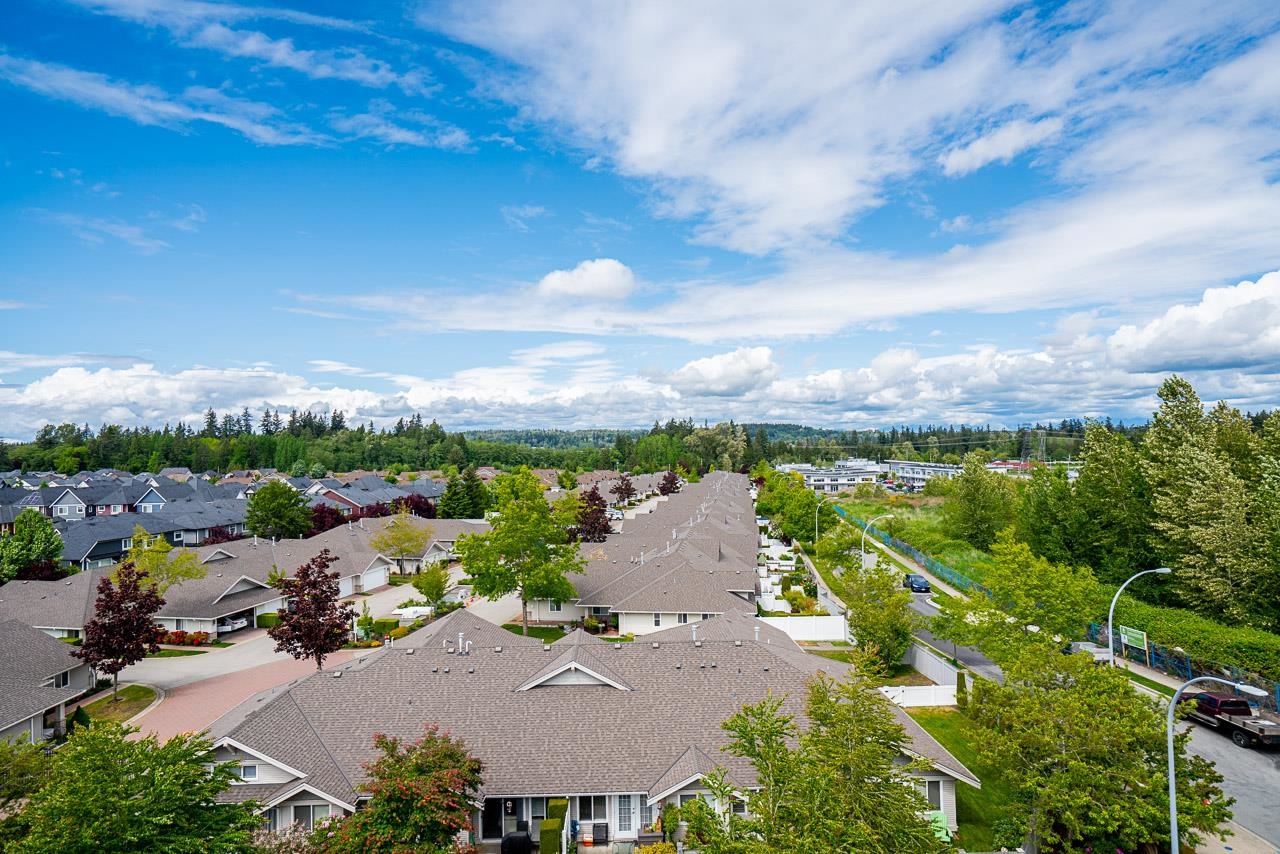 163 175a Street #213, Surrey, BC V0V 0V0