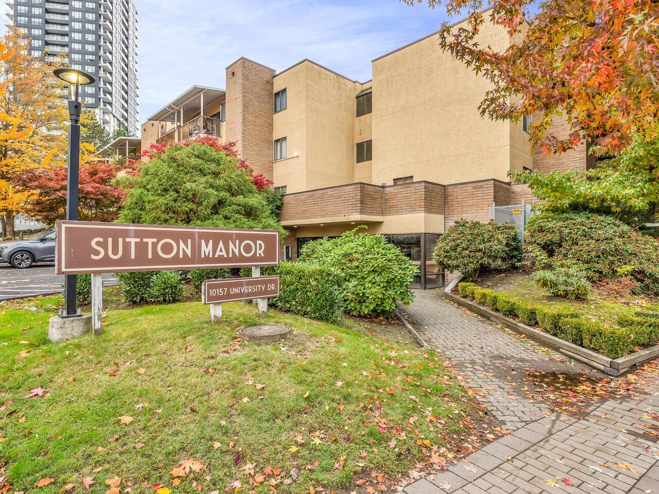 10157 University Drive #211, Surrey, BC V3T 5L7