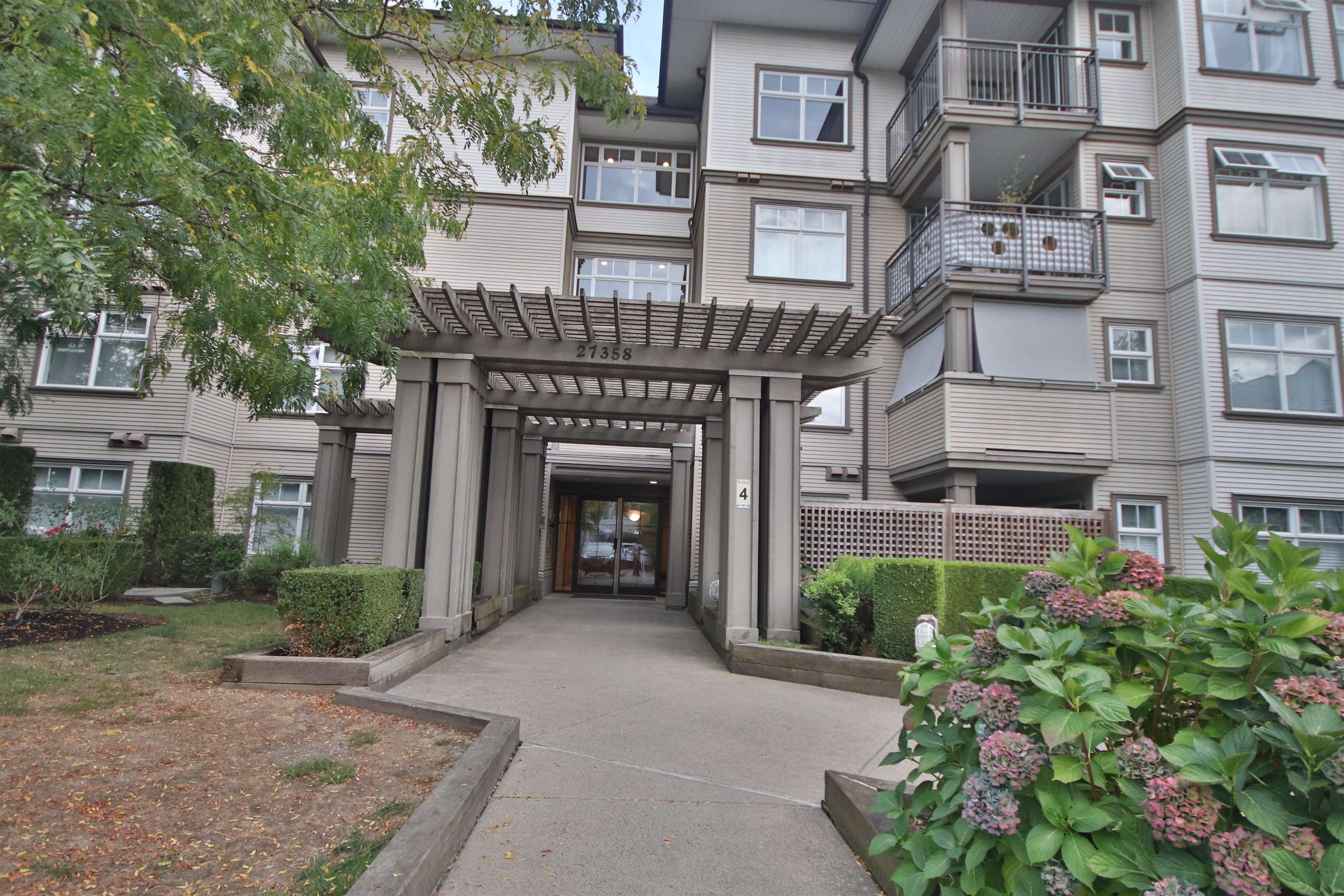 27358 32 Avenue #147, Langley, BC V4W 3M5