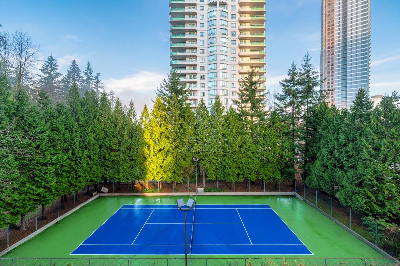 6188 Patterson Avenue #505, Burnaby, BC V5H 2N1