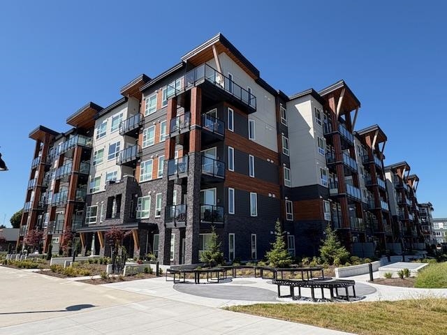 12109 223 Street #430, Maple Ridge, BC V2X 5Y6