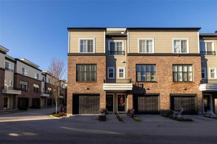 15588 32 Avenue #8, Surrey, BC V3Z 0G3