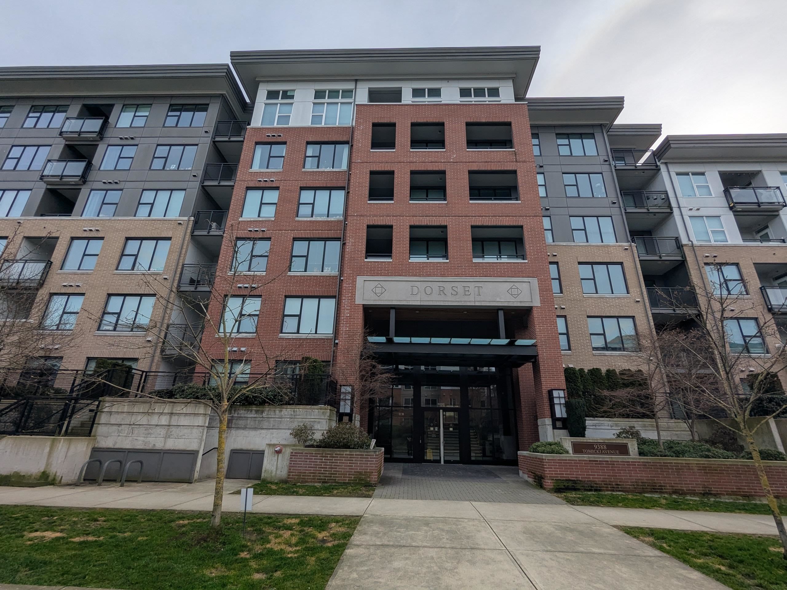 9388 Tomicki Avenue #123, Richmond, BC V6X 0P1