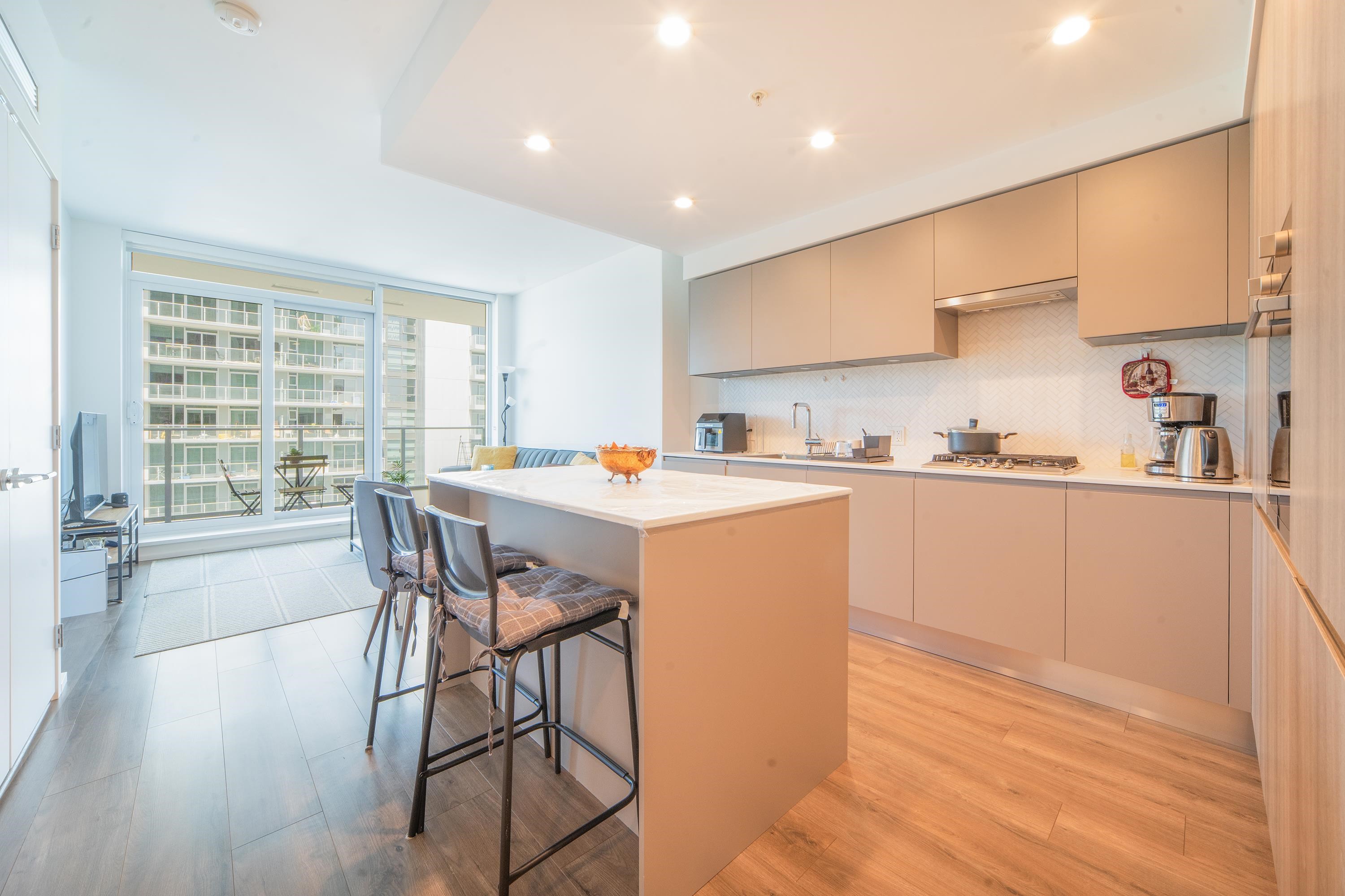 3833 Evergreen Place #3311, Burnaby, BC V3J 0M2