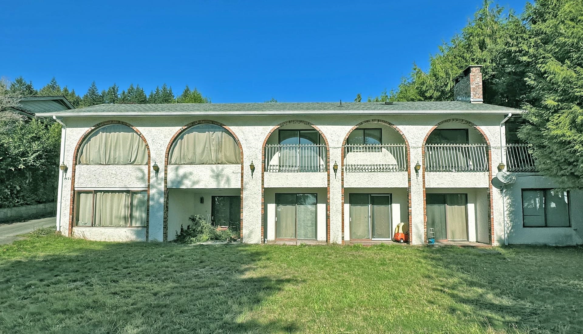 1451 Chartwell Drive, West Vancouver, BC V7S 2R9