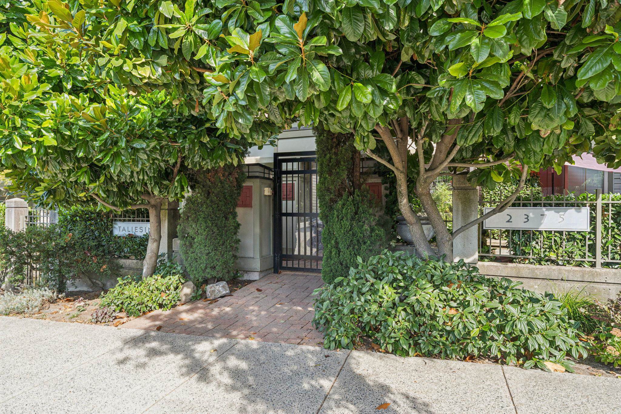 2375 West Broadway ##11, Vancouver, BC V6K 2E6