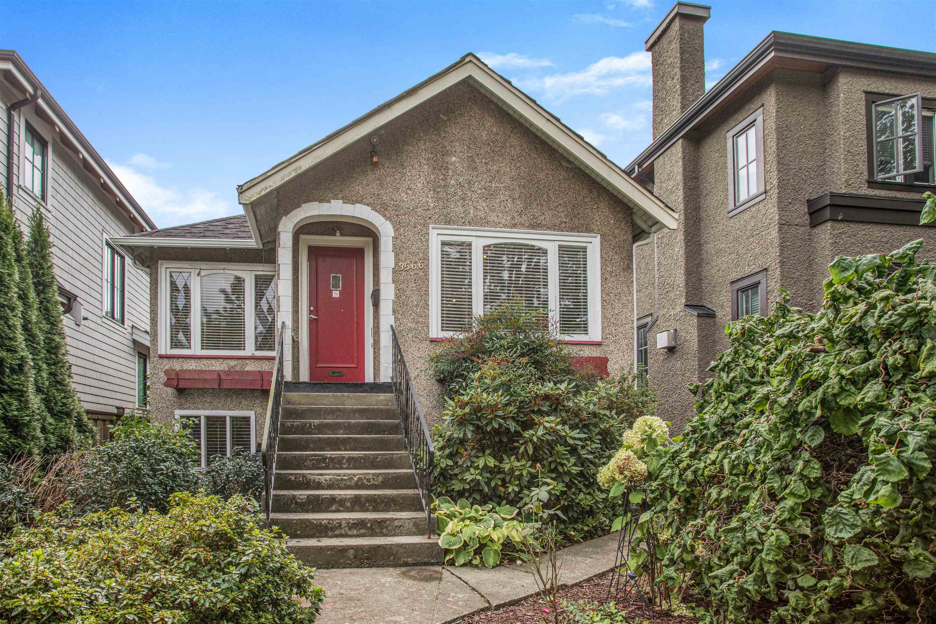 3566 West 11th Avenue, Vancouver, BC V6R 2K2