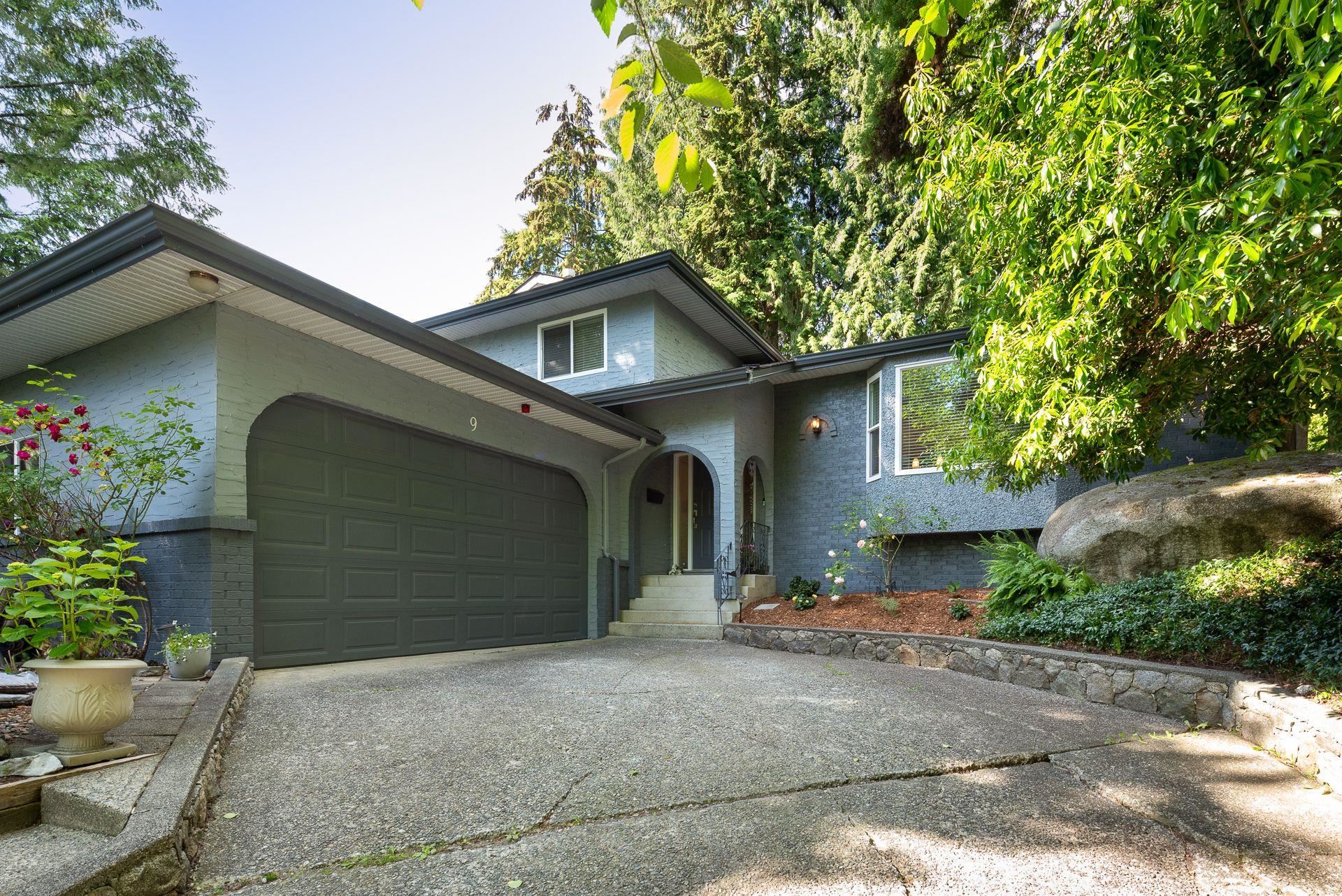 9 Symmes Bay, Port Moody, BC V3H 3N6
