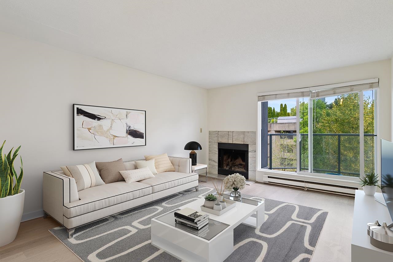 1345 West 4th Avenue #22, Vancouver, BC V6H 3Y8