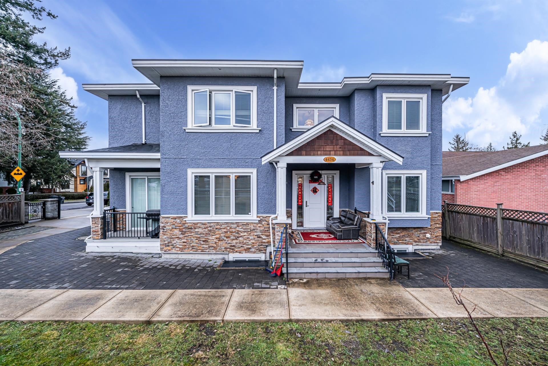 4434 Smith Avenue, Burnaby, BC V5G 2V6