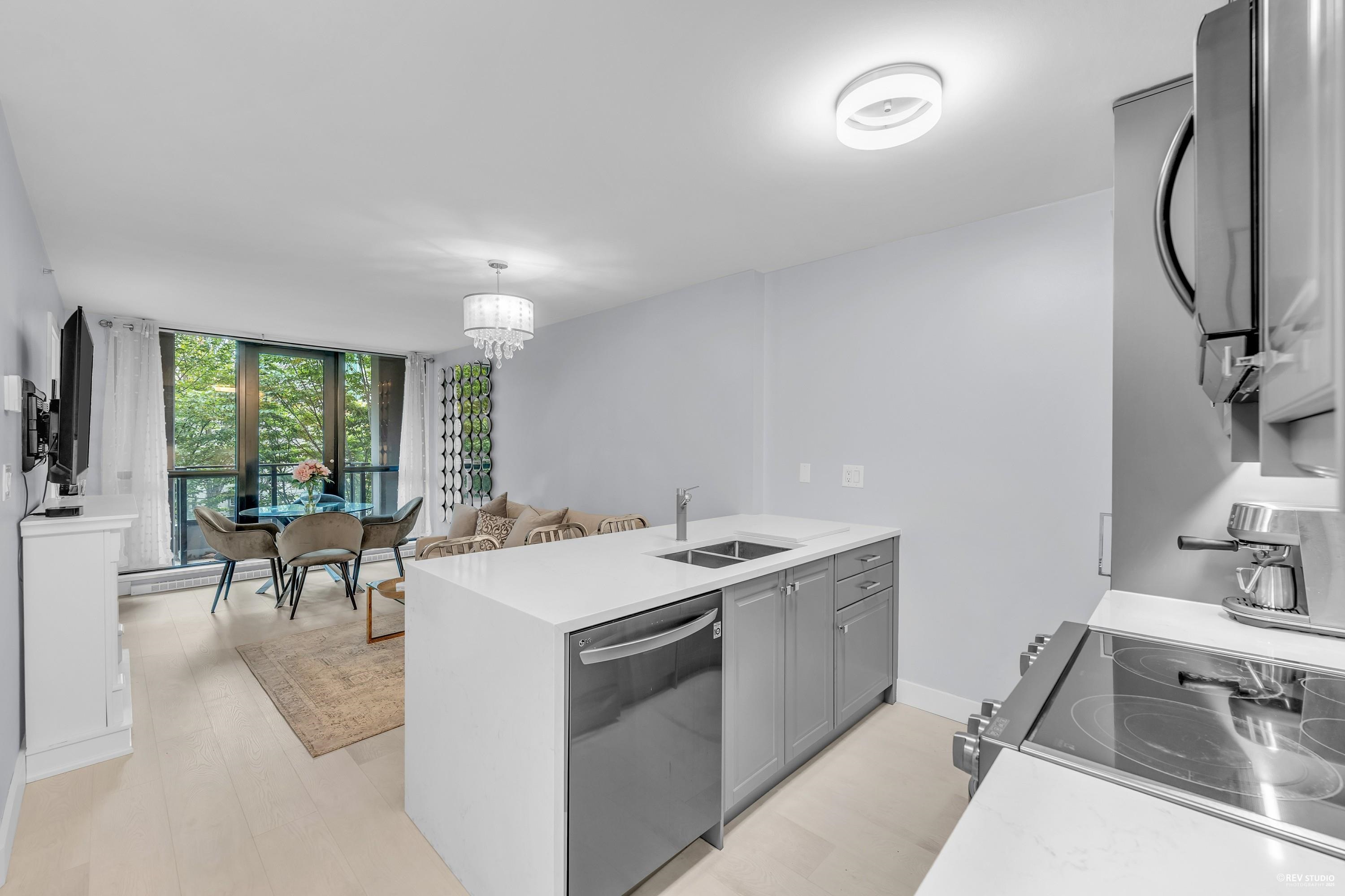 909 Mainland Street #410, Vancouver, BC V6B 1S3
