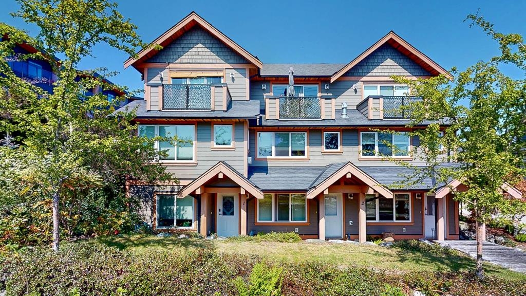 728 Gibsons Way #1, Gibsons, BC V0N 1V9
