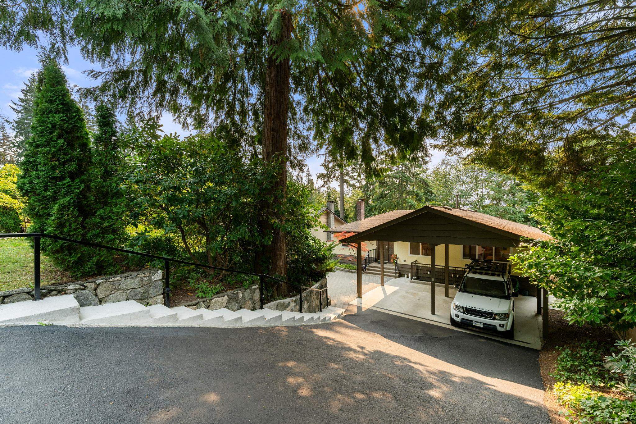 1967 Hyannis Drive, North Vancouver, BC V7H 2E5