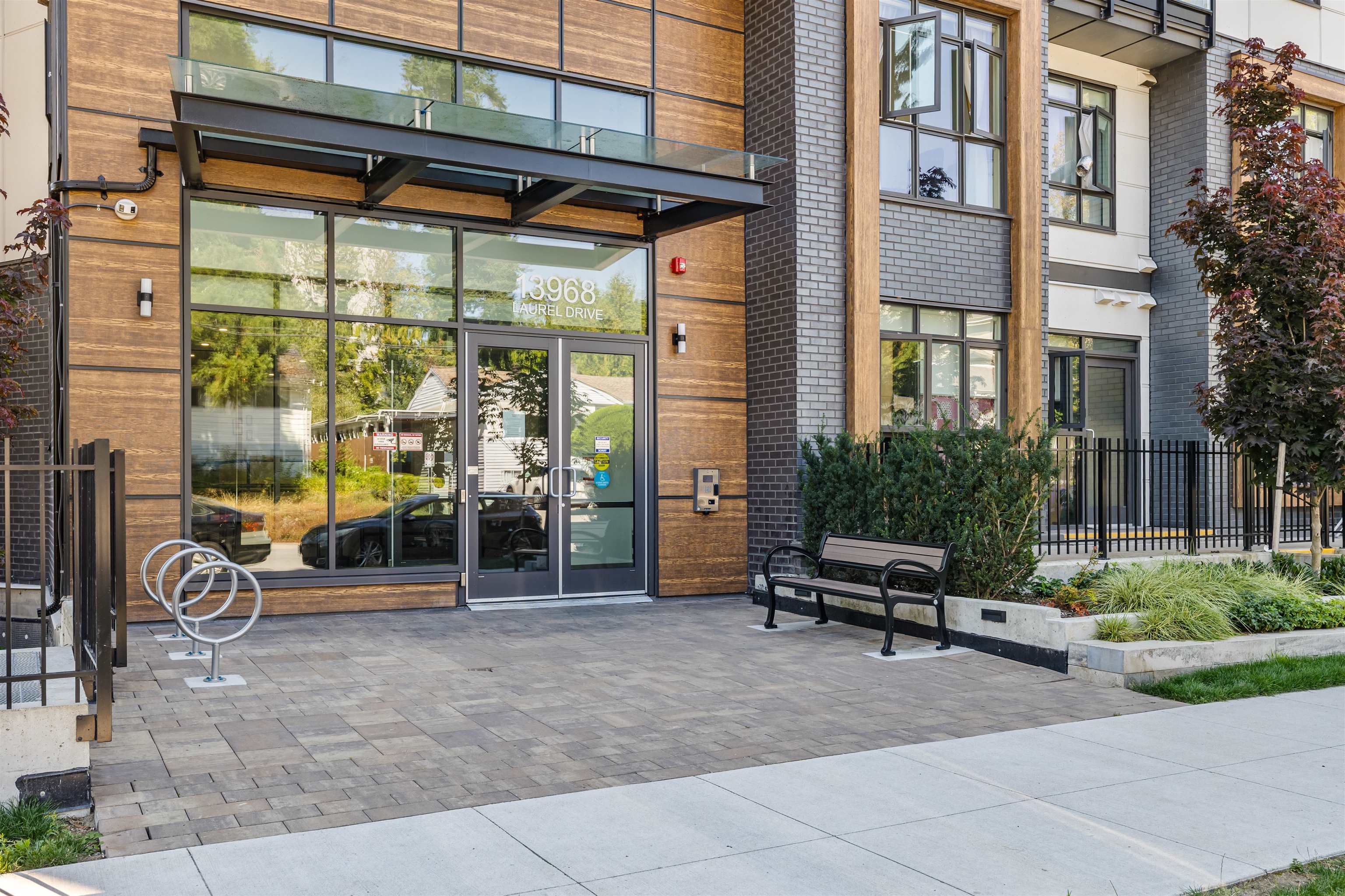 13968 Laurel Dr #220, Surrey, BC V3T 0S9