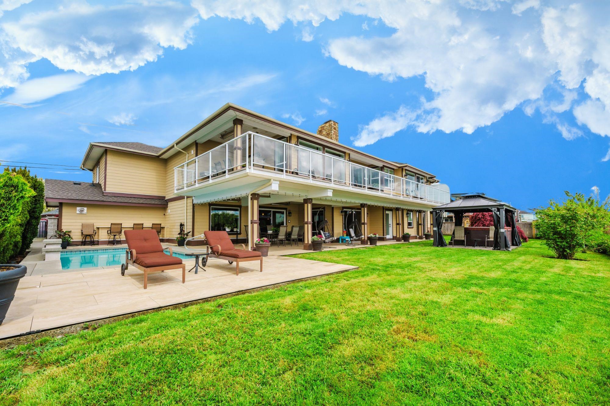 20282 Wharf Street, Maple Ridge, BC V2X 1A3