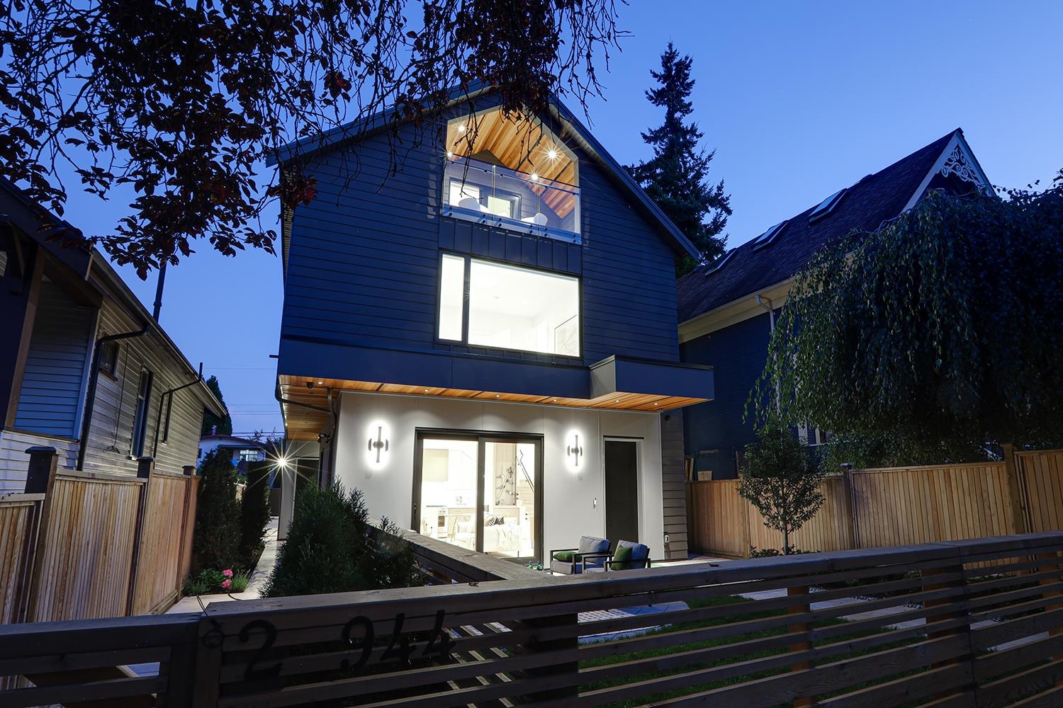 944 East 13th Avenue #1, Vancouver, BC V5T 2L6