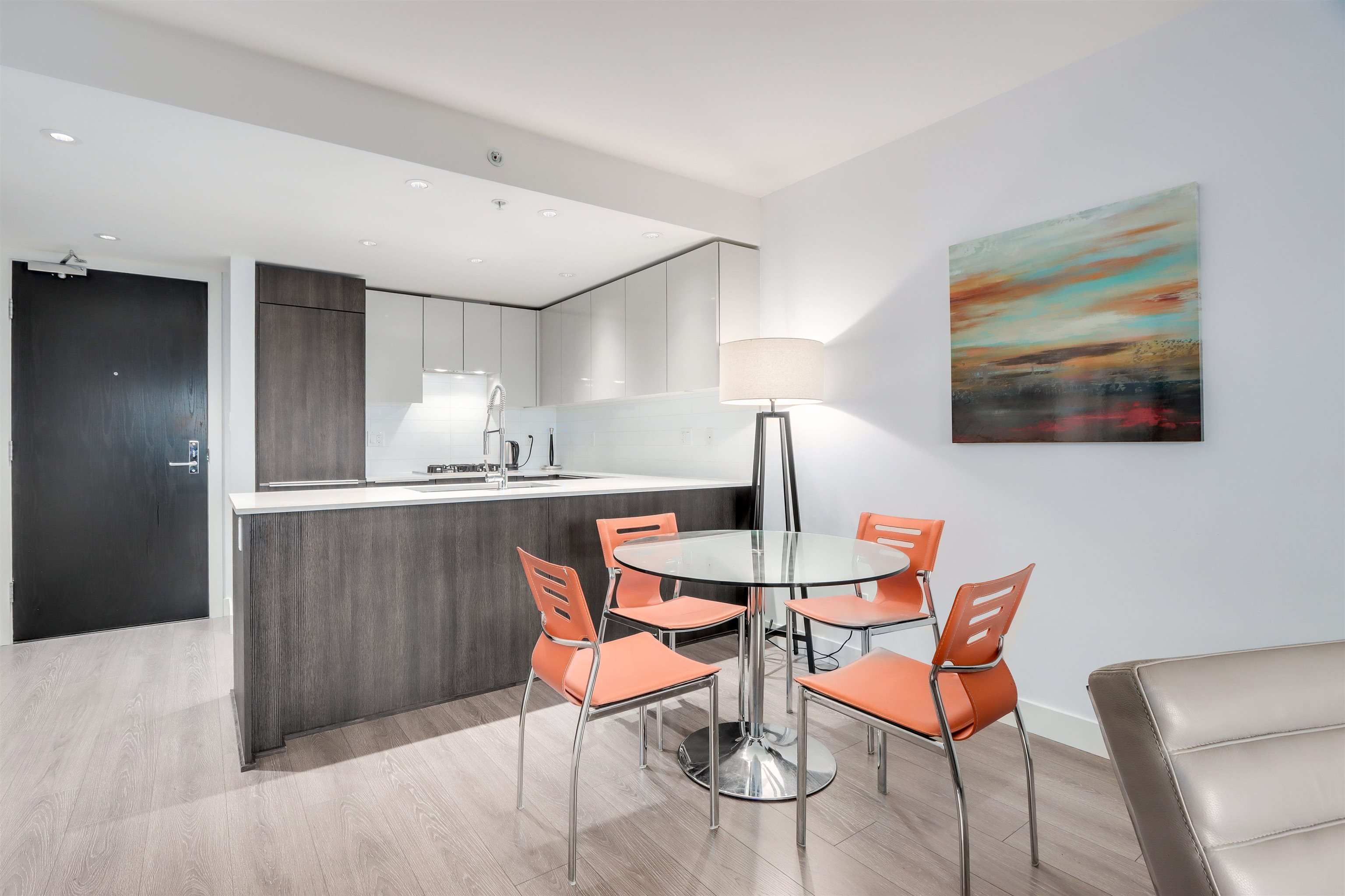 1588 East Hastings Street #327, Vancouver, BC V5L 0B8
