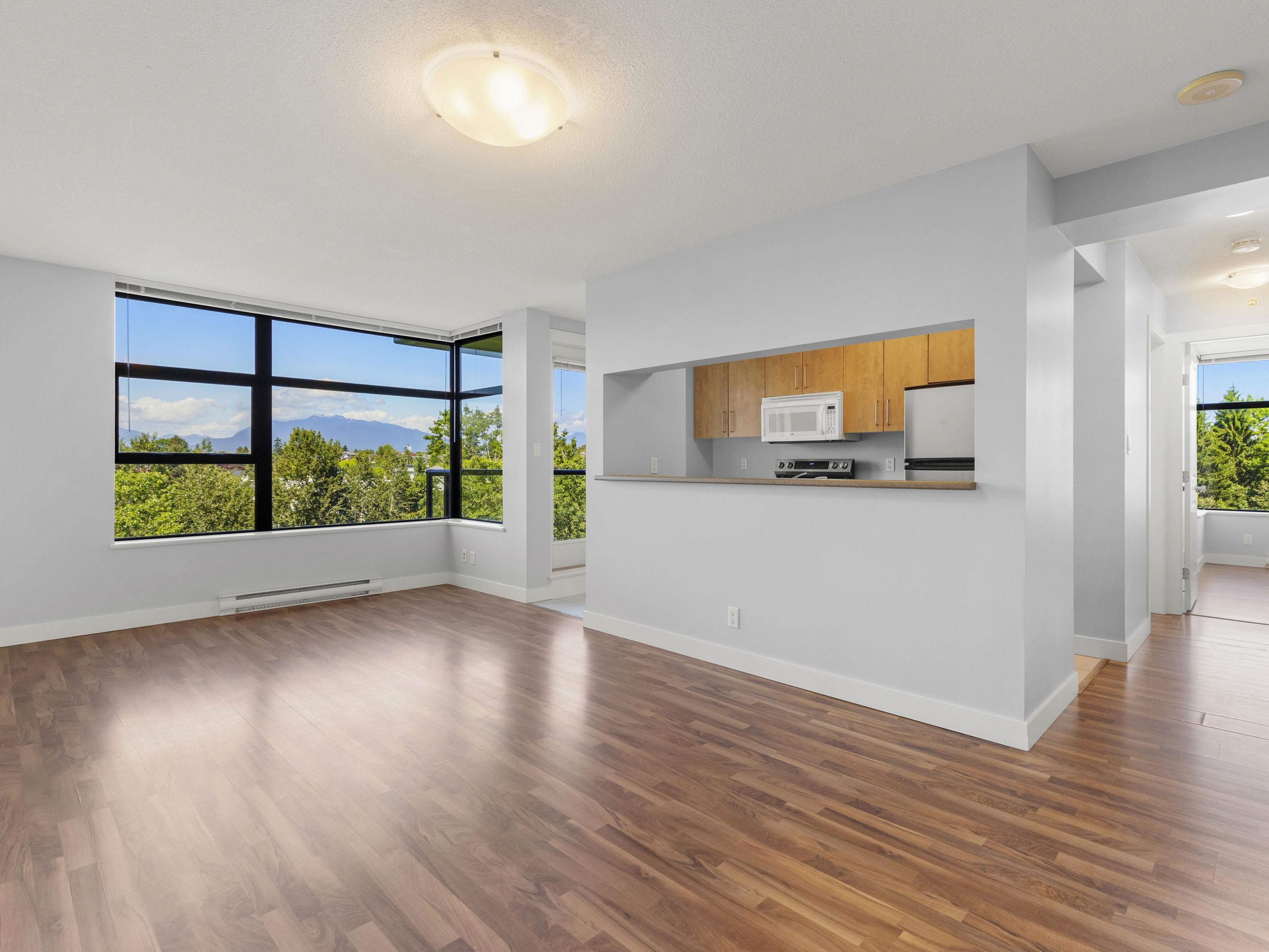 5380 Oben Street #809, Vancouver, BC V5R 6H7