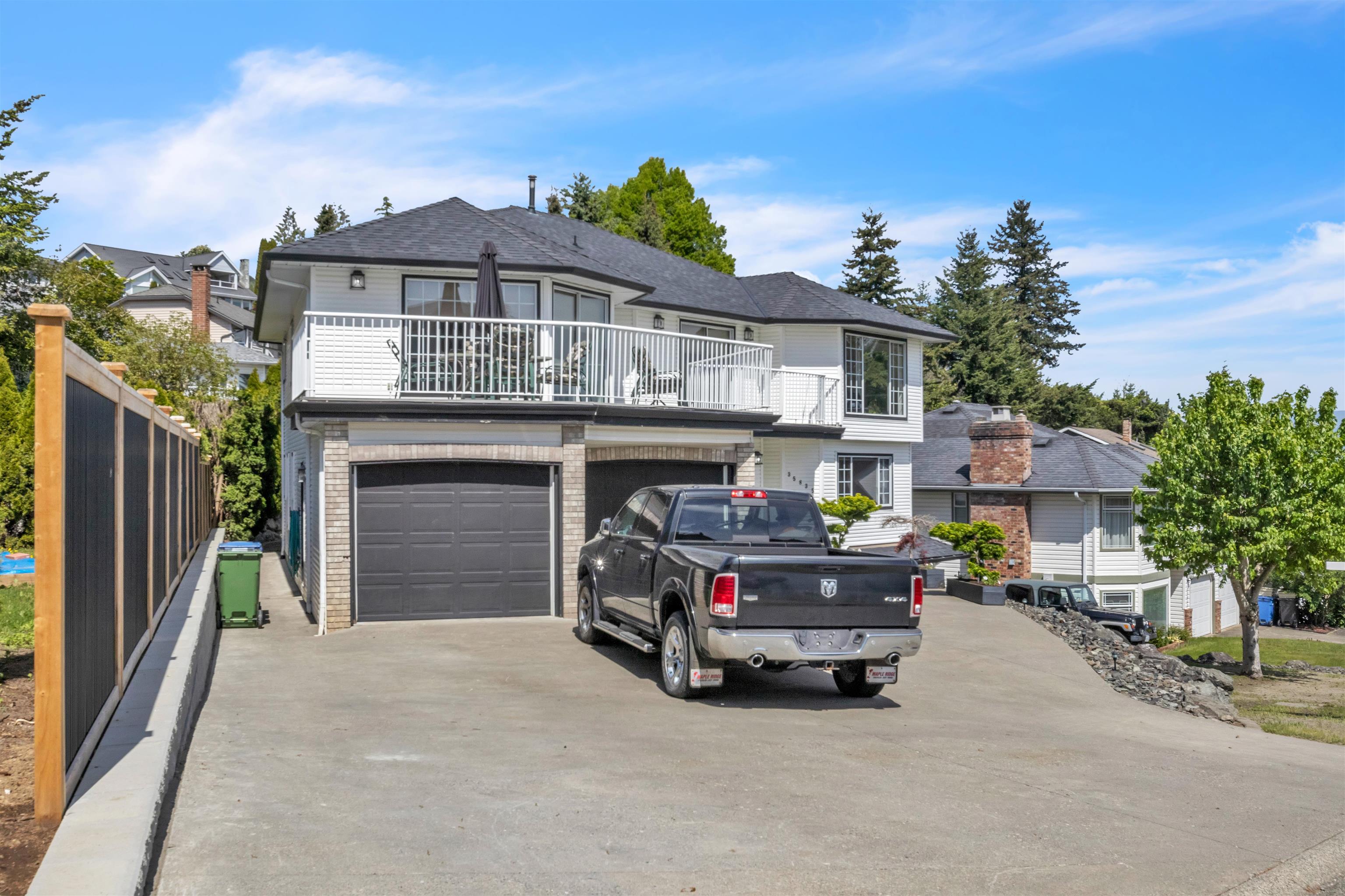 35835 Heatherstone Place, Abbotsford, BC V3G 1E6