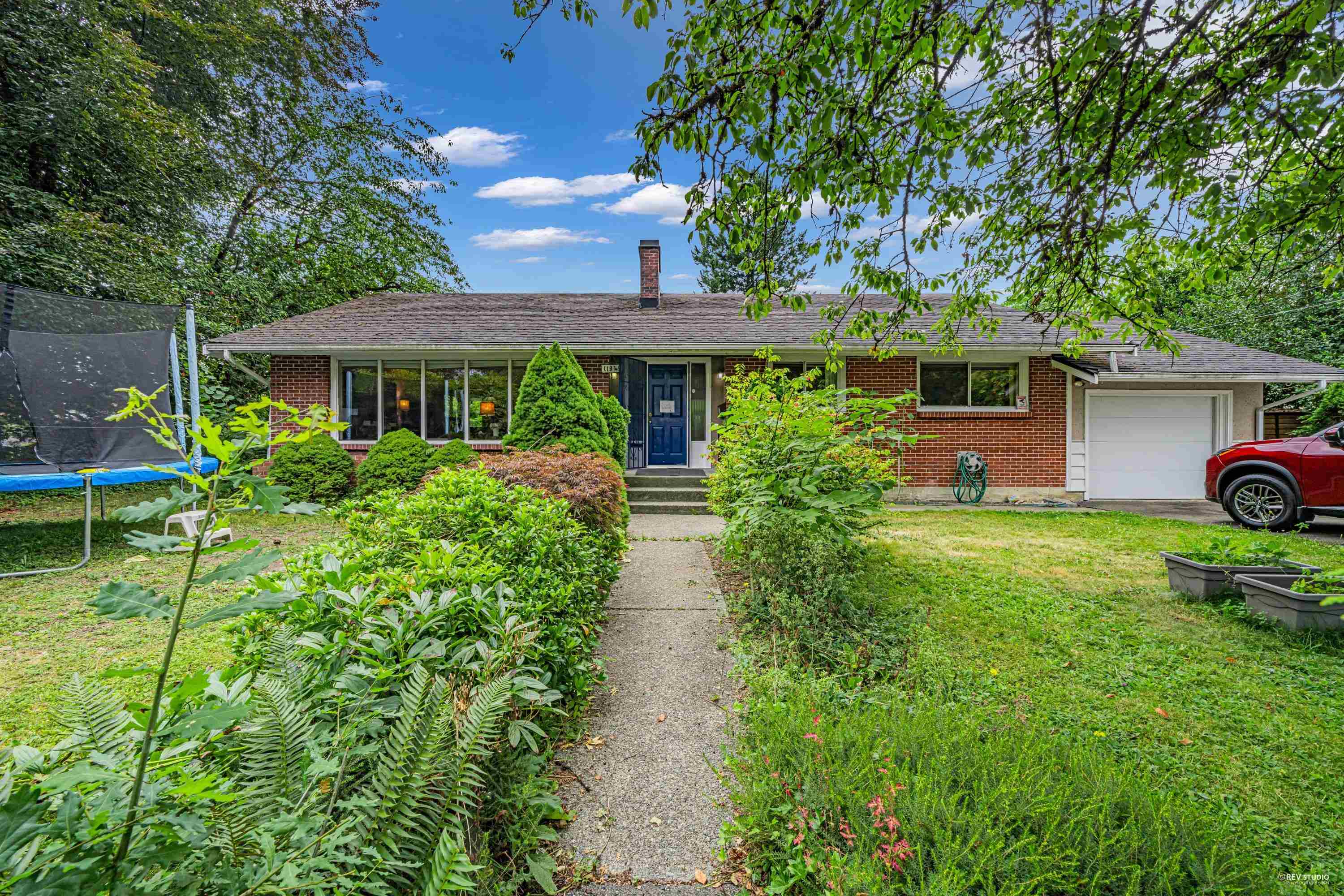 220 Street, Maple Ridge, BC V2X 5R3
