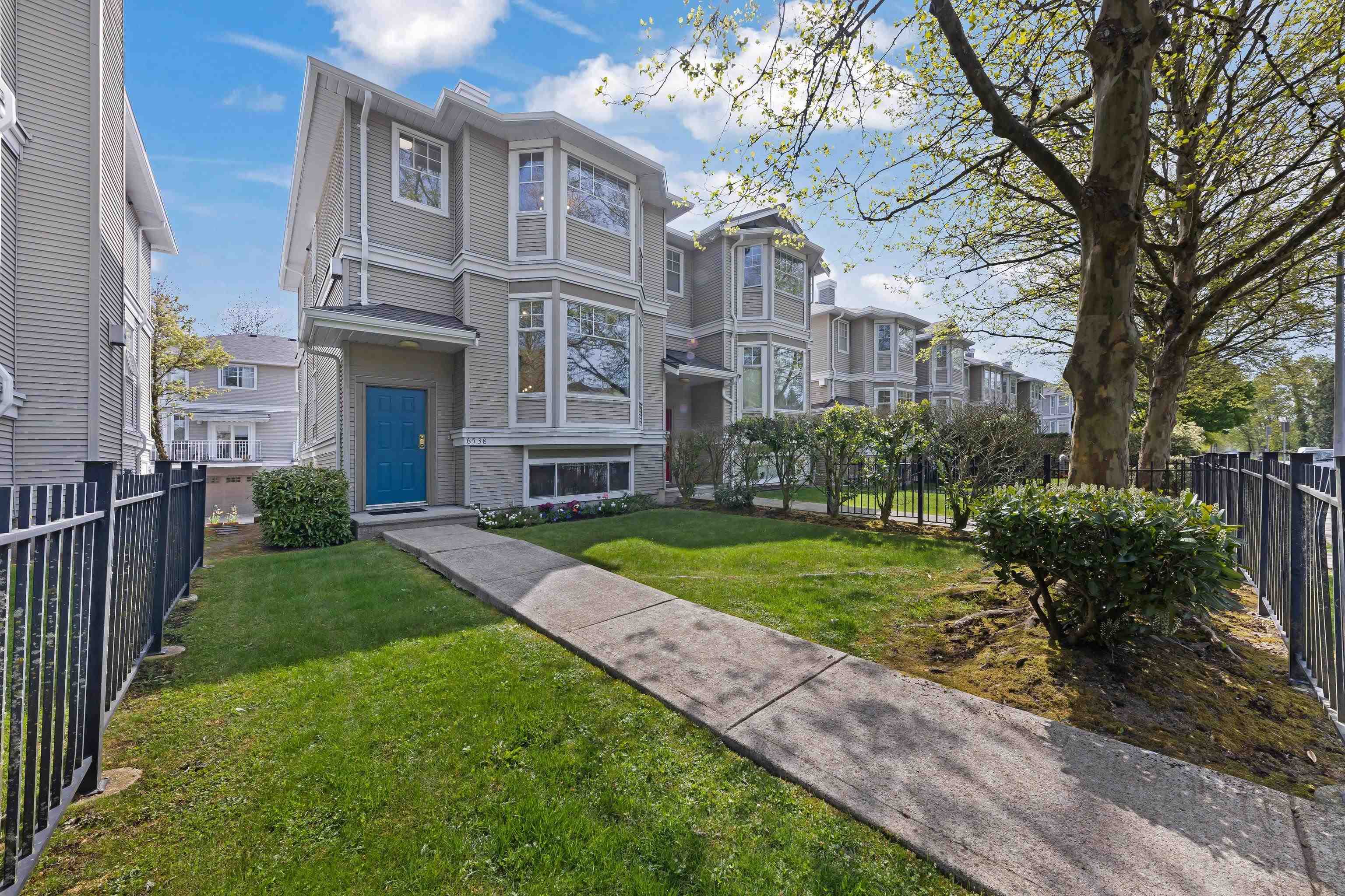 121 Street, Surrey, BC V3W 1C5