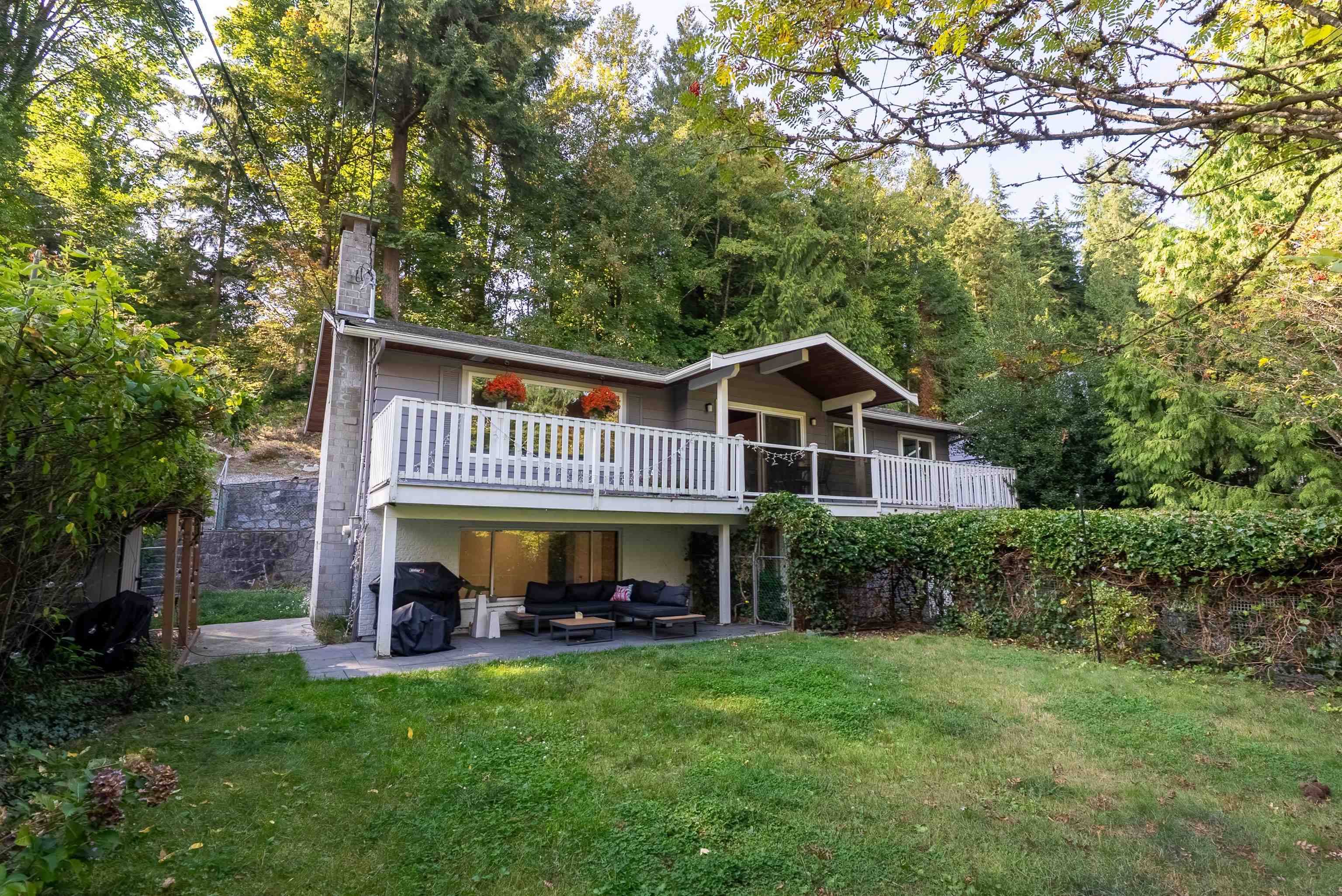 1835 Arborlynn Drive, North Vancouver, BC V7J 2V7