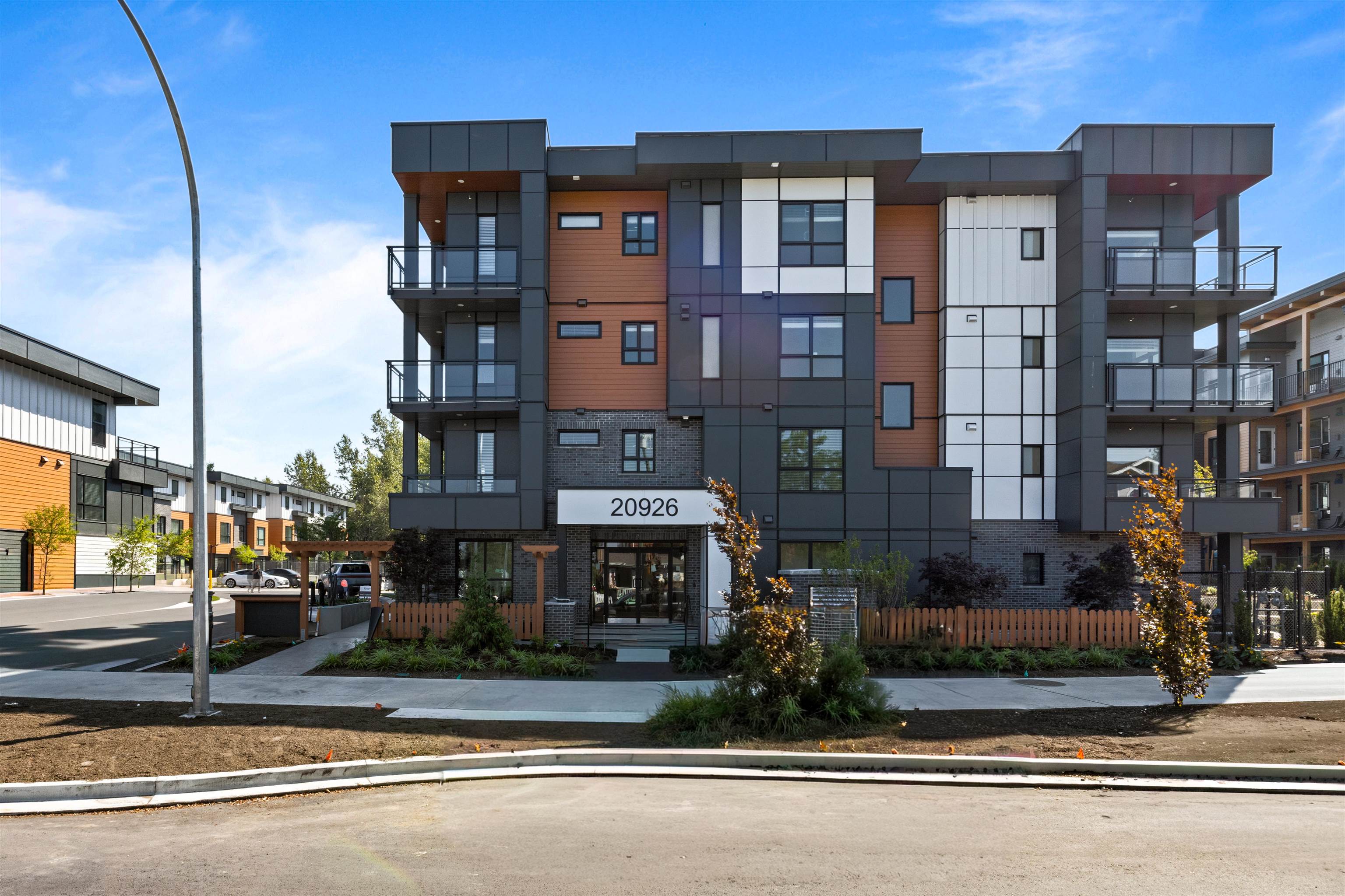20932 83 Avenue #414, Langley, BC V2Y 2C4