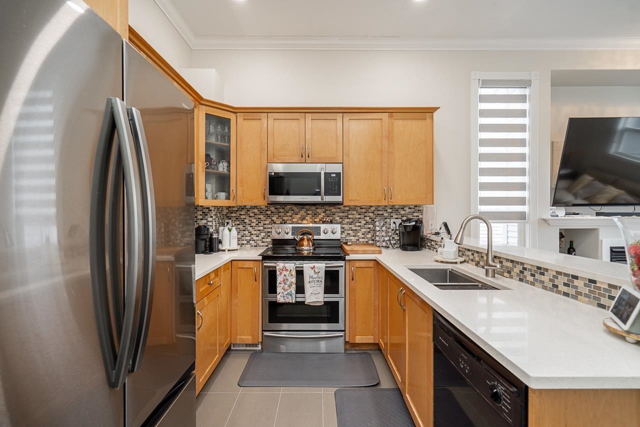 56a Avenue, Surrey, BC V3S 8X1