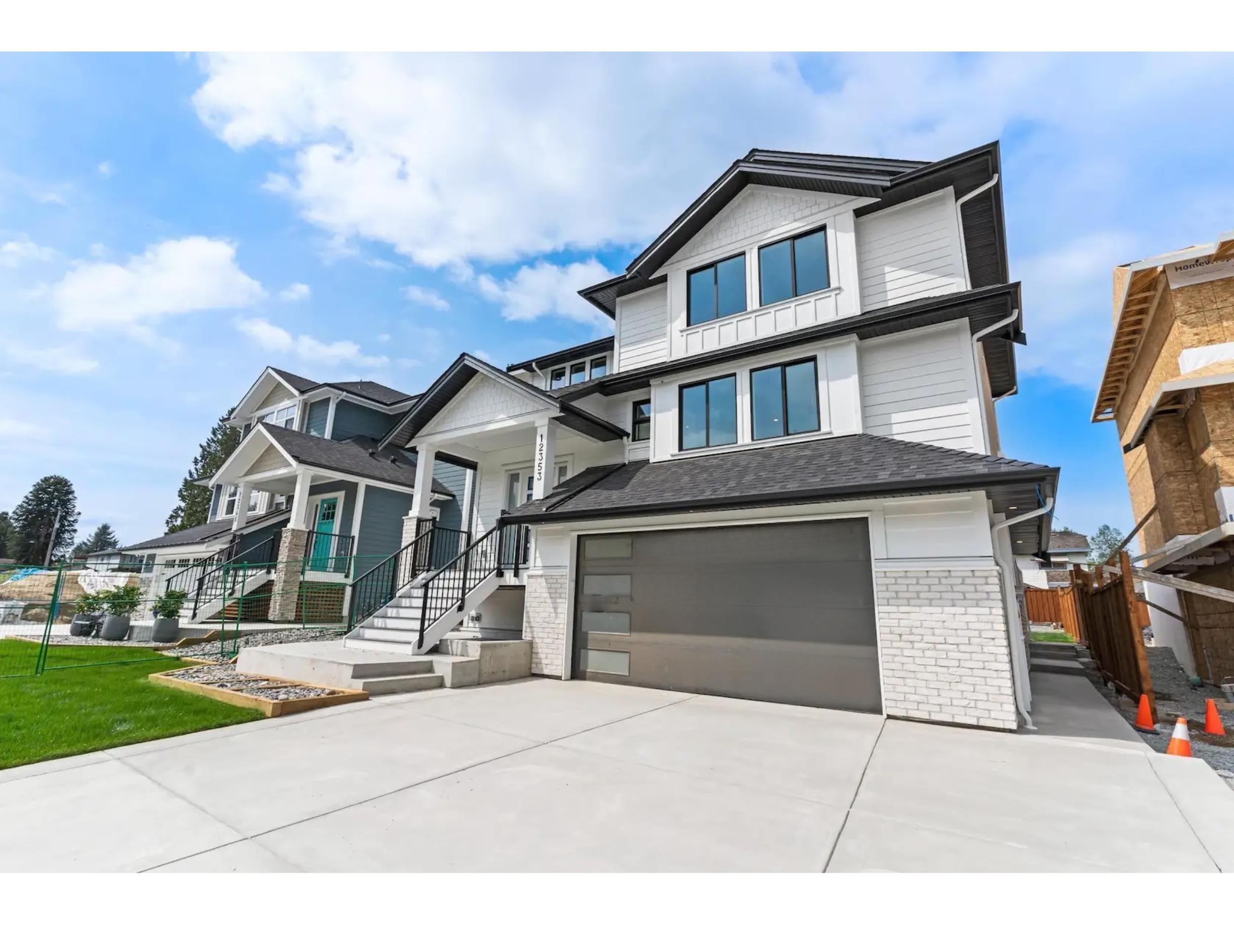 123 Avenue, Maple Ridge, BC V2X 4B1