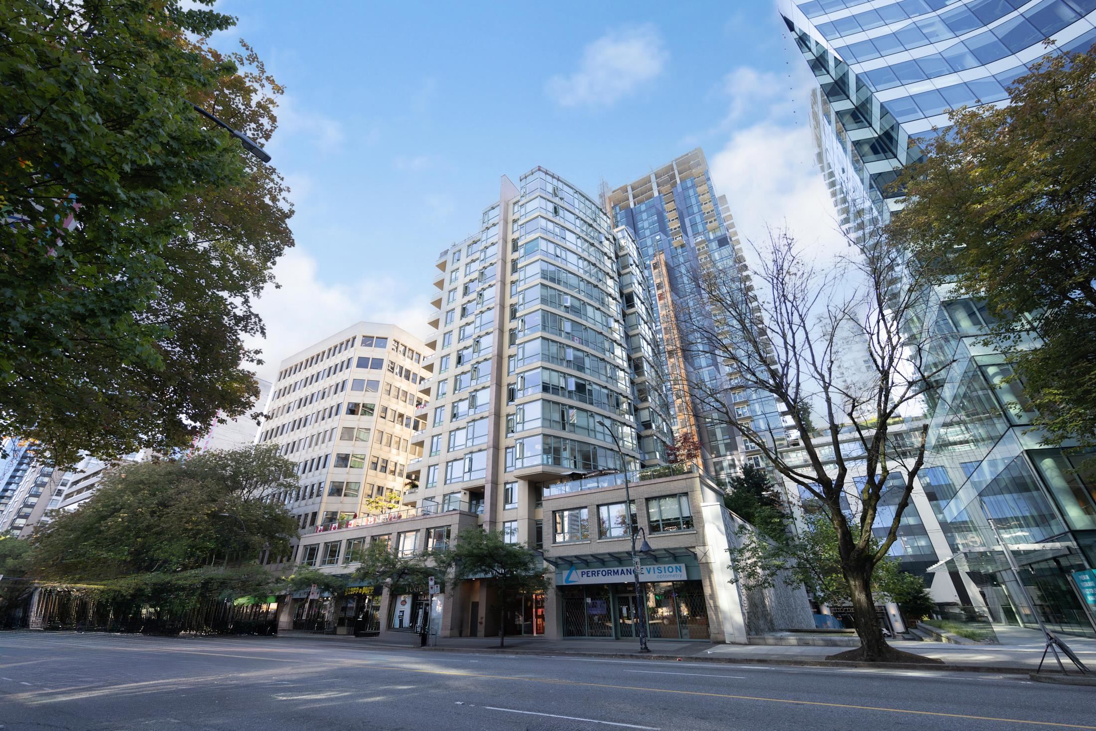 1238 Burrard Street #404, Vancouver, BC V6Z 3E1