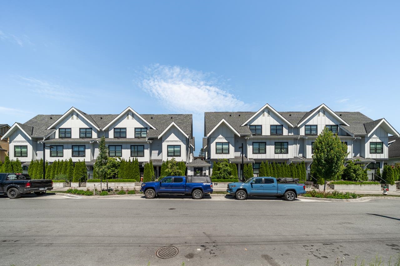 6933 Arcola Street #402, Burnaby, BC V5E 1H5