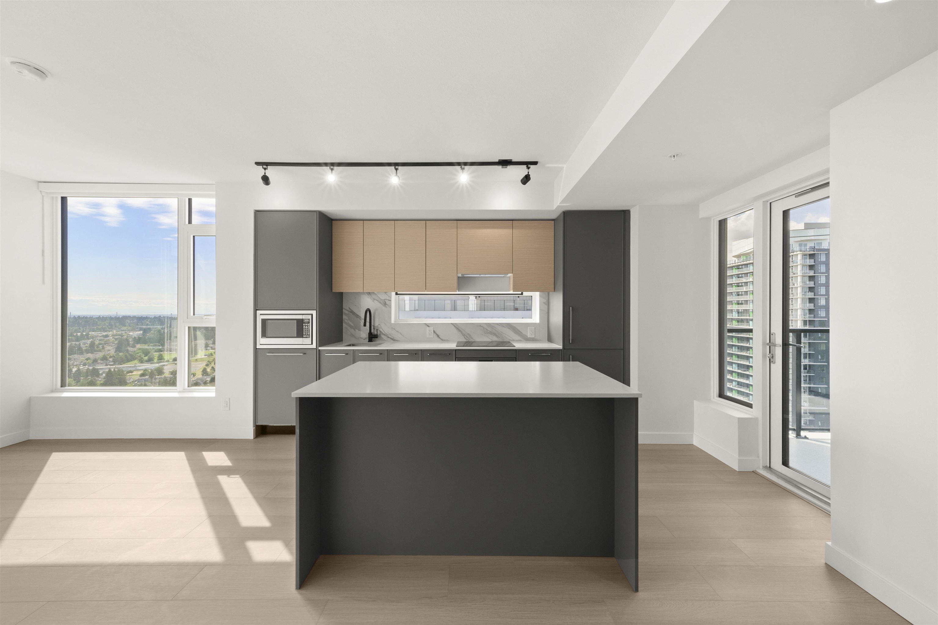 13745 George Junction #3503, Surrey, BC V3T 4Y3