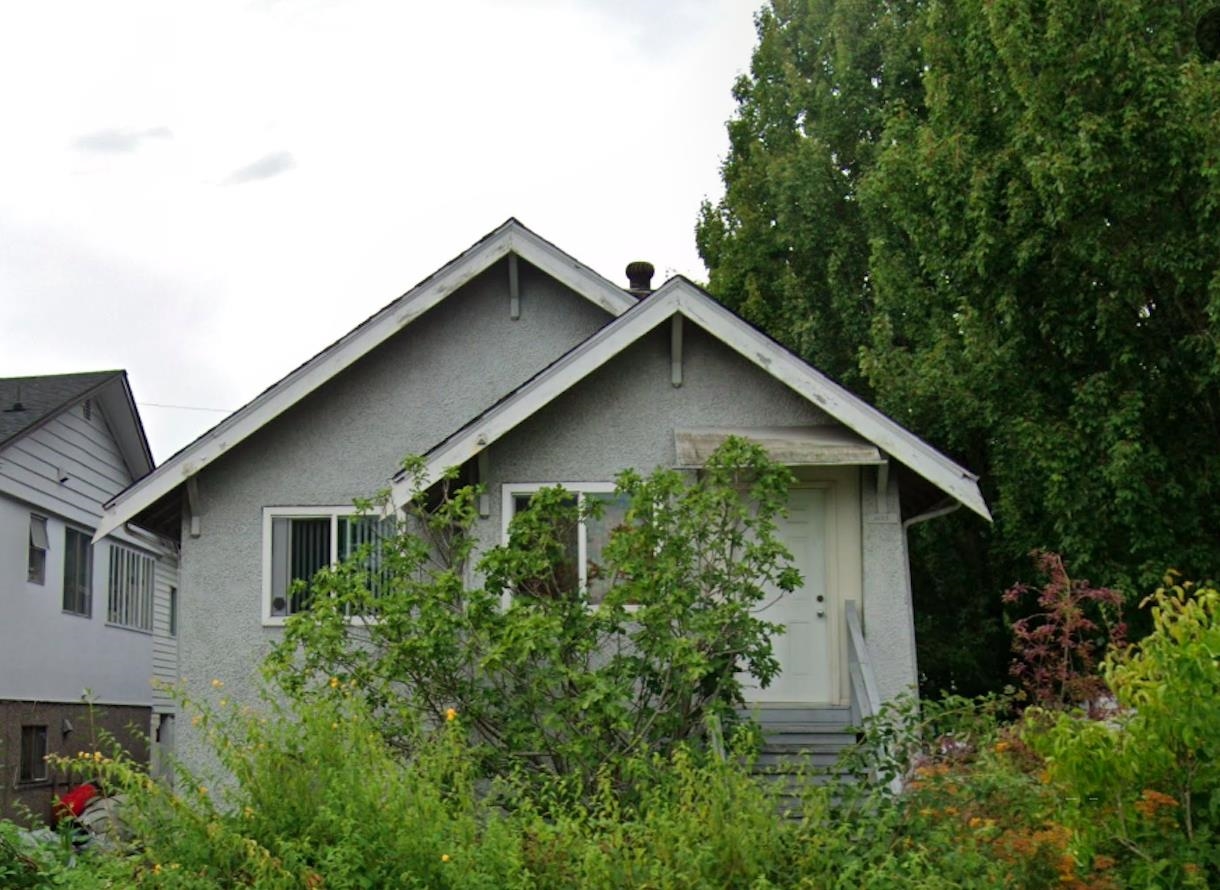 4105 Knight Street, Vancouver, BC V5N 3M1