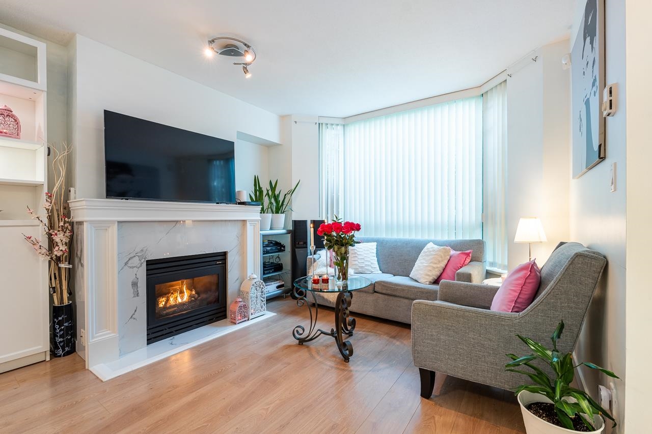 1889 Rosser Avenue #th1, Burnaby, BC V5C 6R4