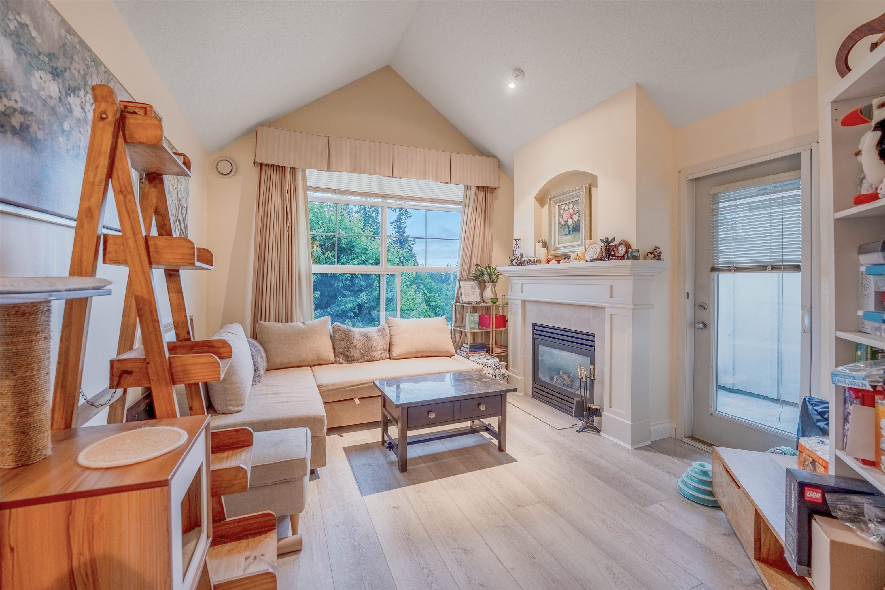 960 Lynn Valley Road #416, North Vancouver, BC V7J 3V6