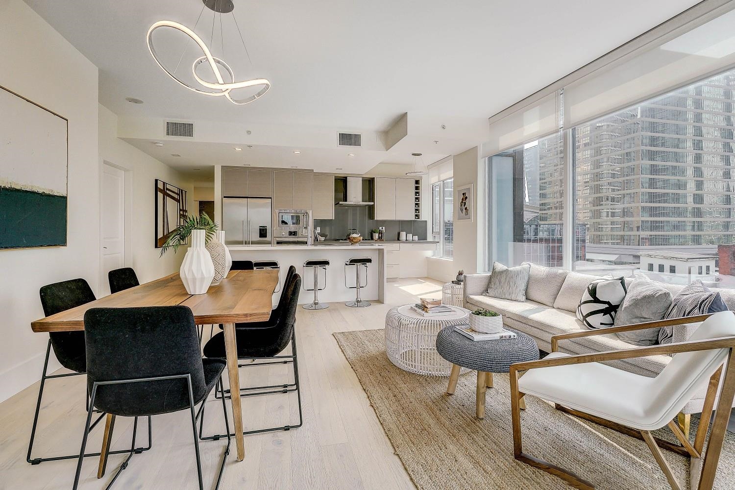 1211 Melville Street #903, Vancouver, BC V6E 0A7