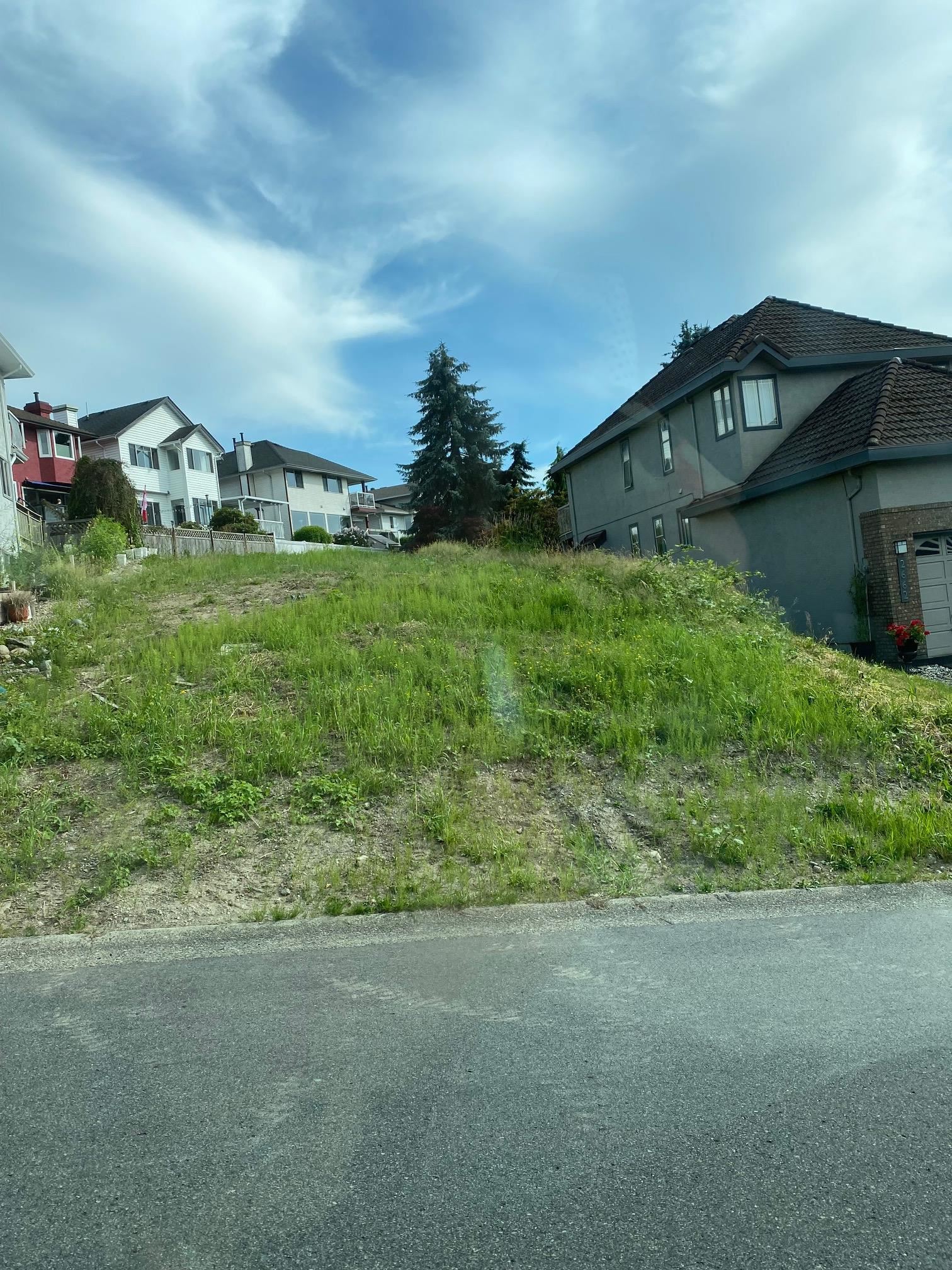 2658 Klassen Court, Port Coquitlam, BC V3C 5Y8
