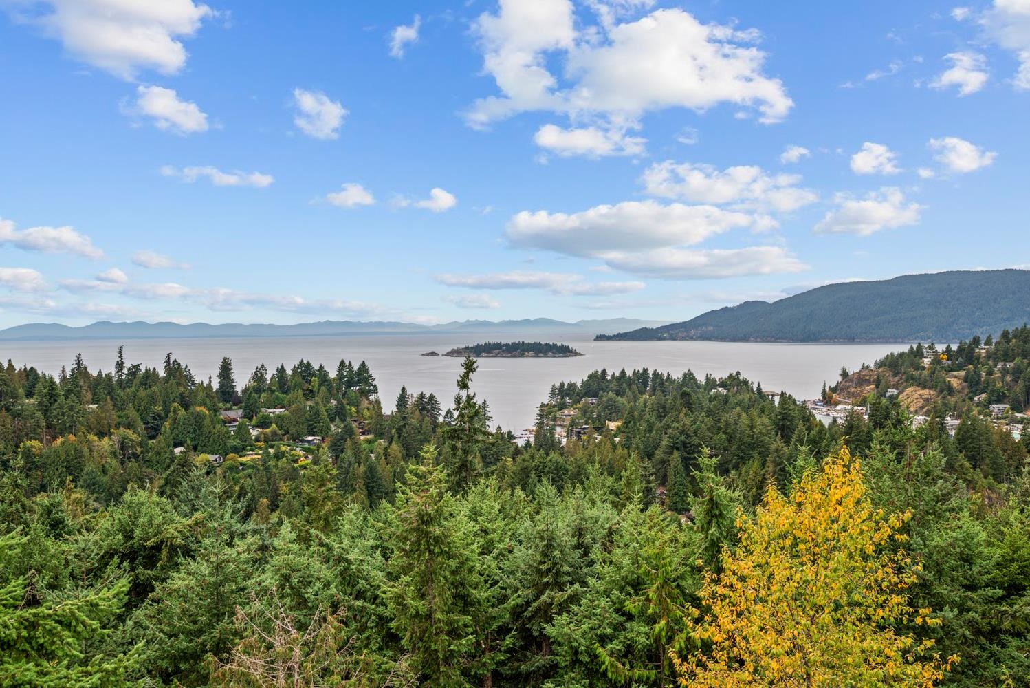5532 Westhaven Road, West Vancouver, BC V7W 3E9