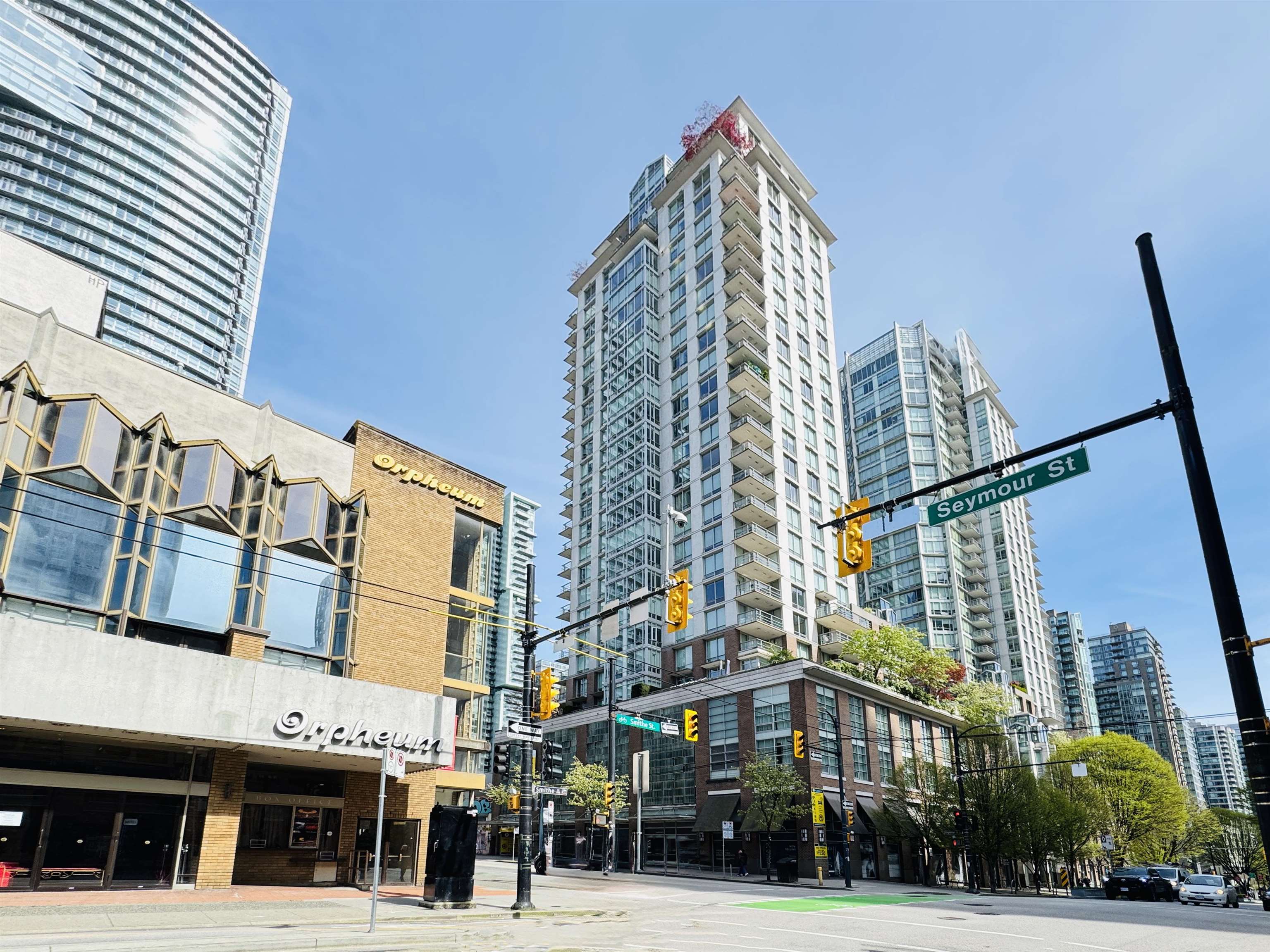565 Smithe Street #2004, Vancouver, BC V6B 0E4