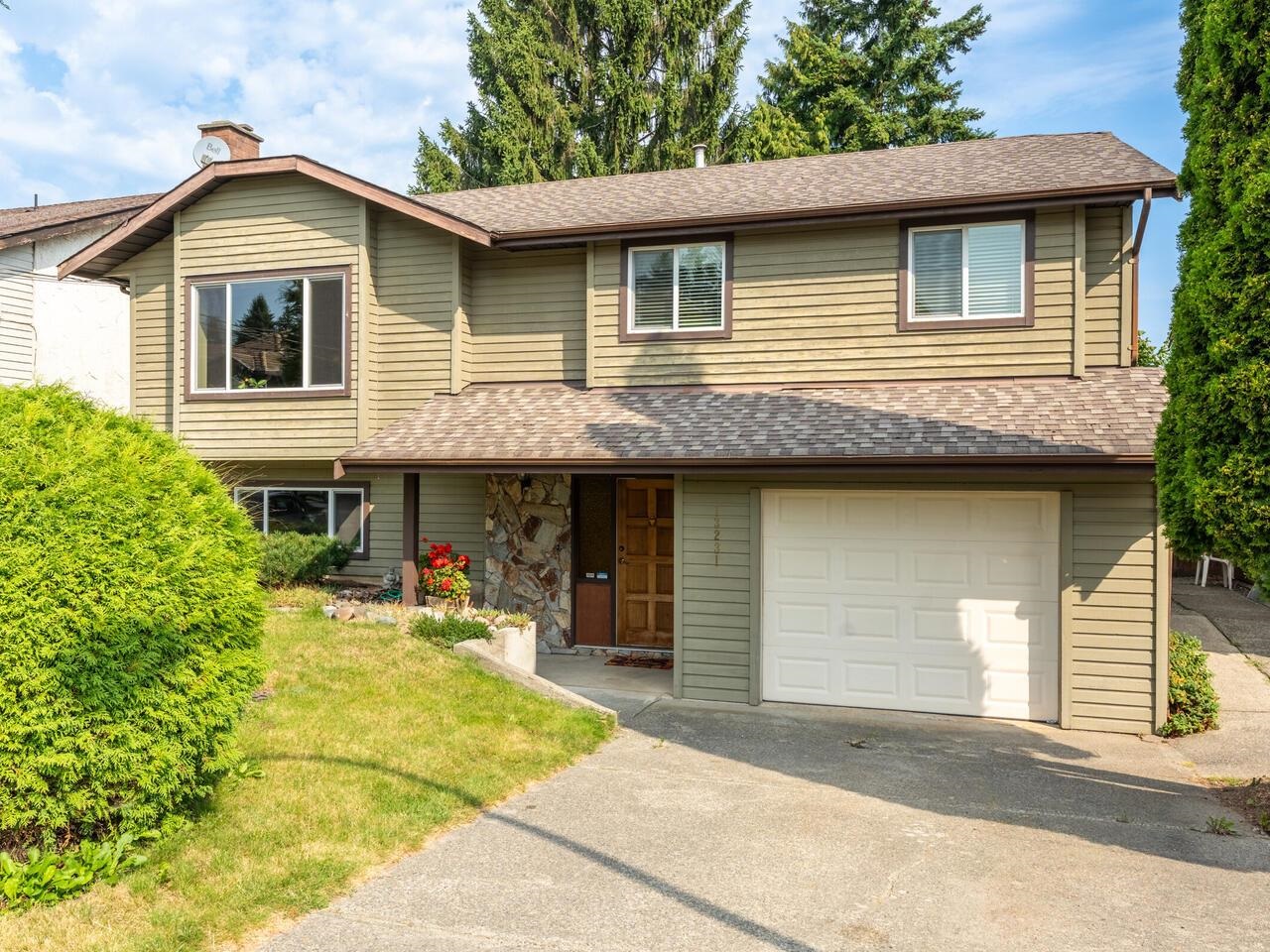 65a Avenue, Surrey, BC V3W 7Y3