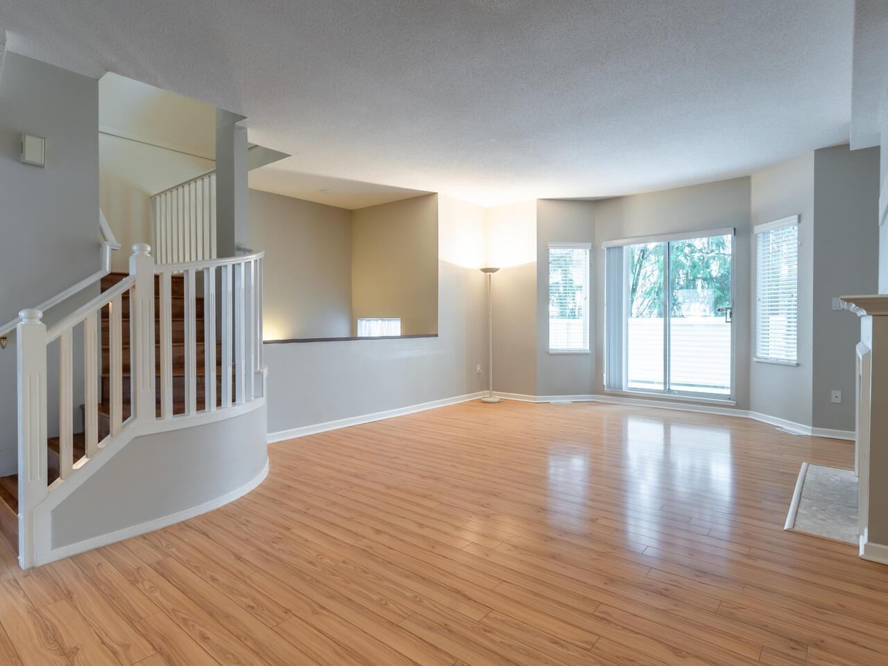 6700 Rumble Street #9, Burnaby, BC V5E 4H7