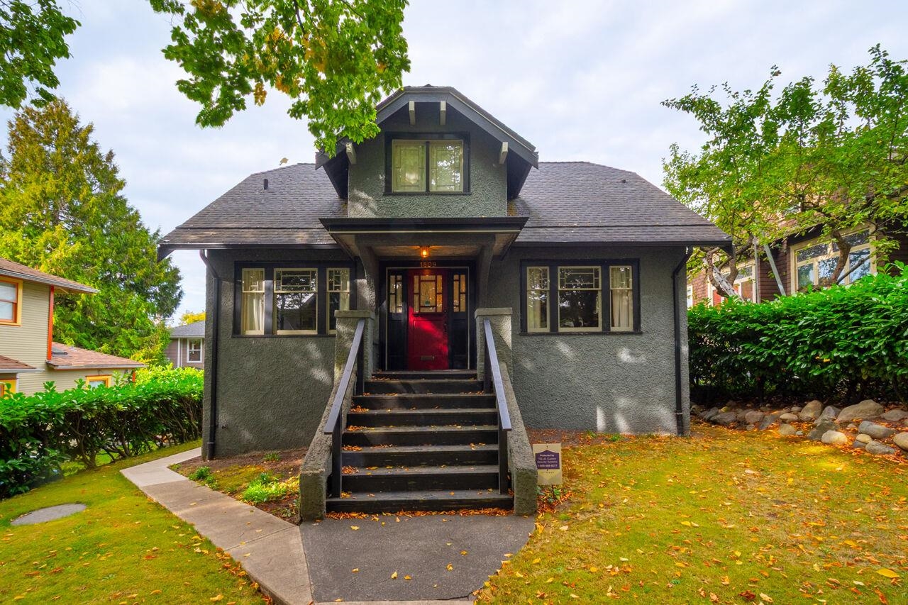 1809 Venables Street, Vancouver, BC V5L 2H6