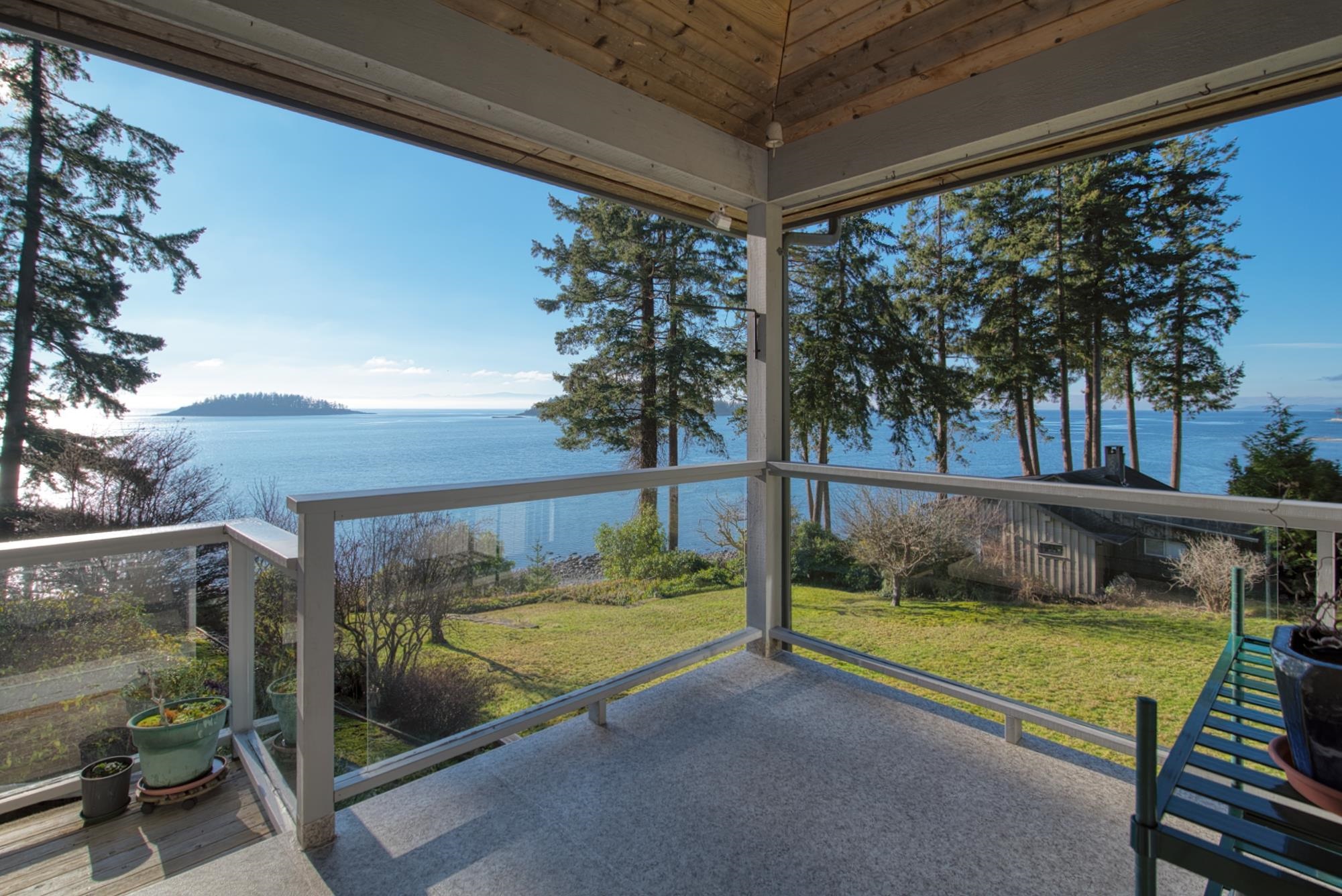6417 Sunshine Coast Highway, Sechelt, BC V7Z 0N6