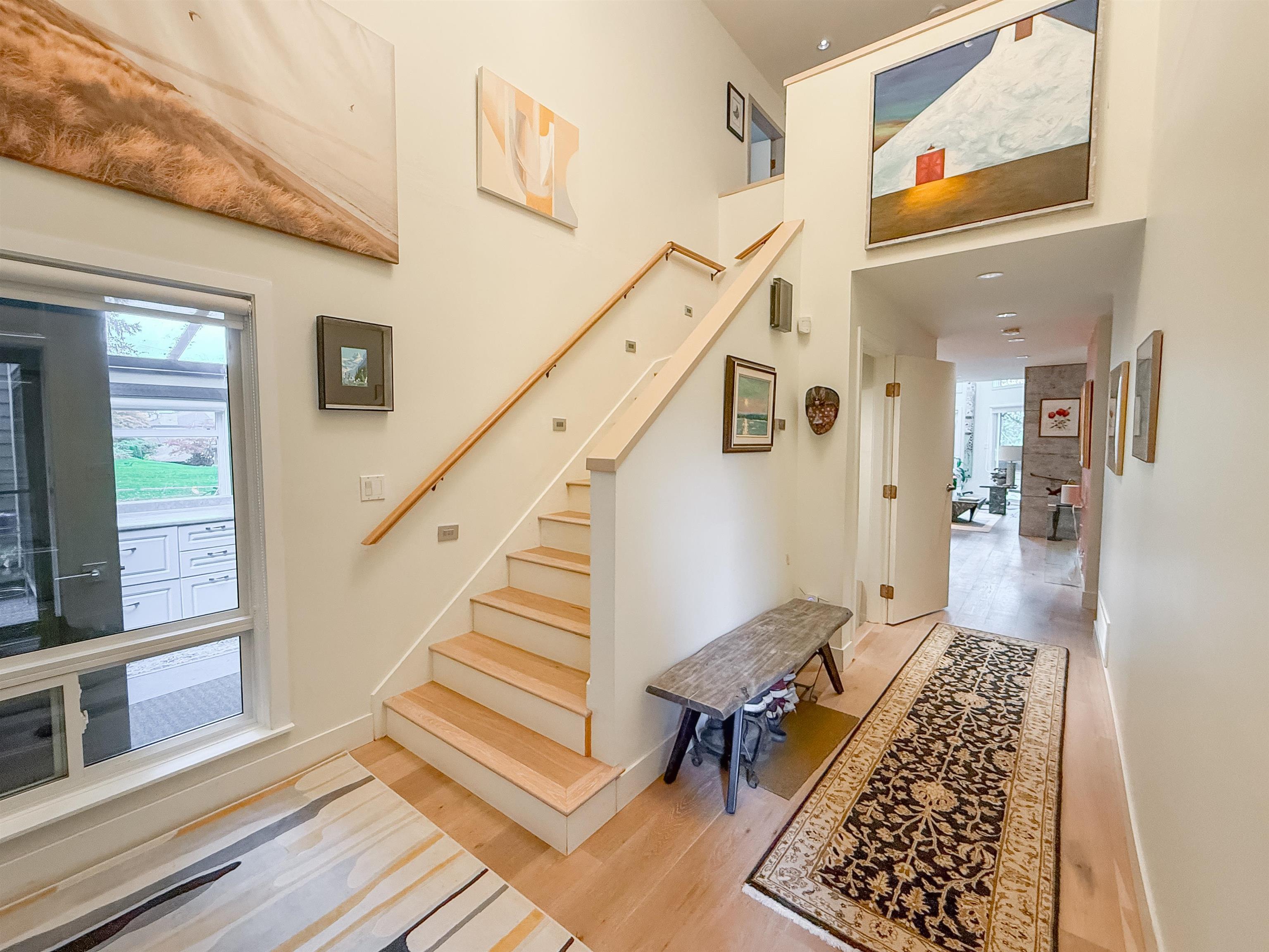 3701 Nico Wynd Drive, Surrey, BC V4P 1J1