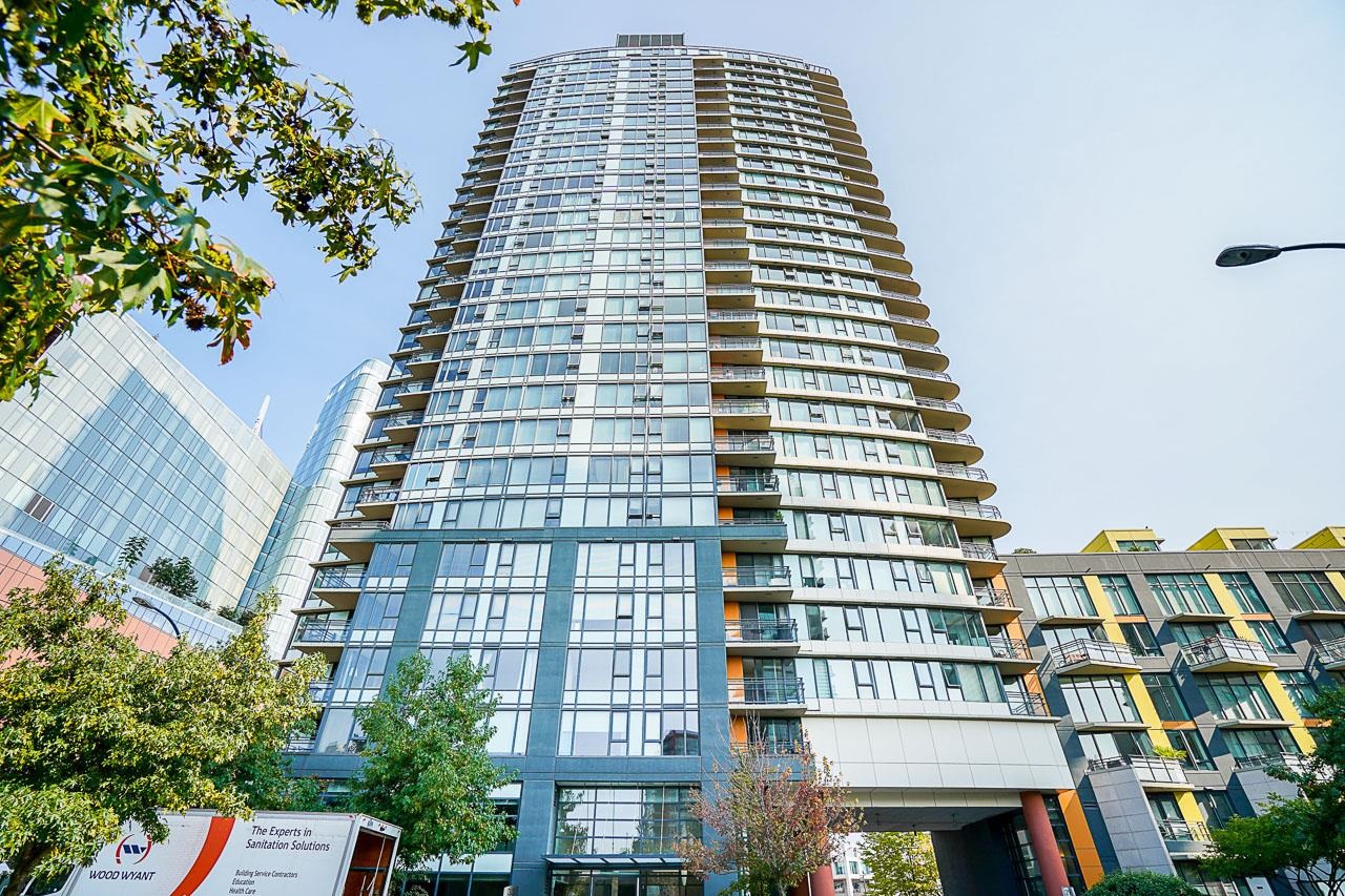33 Smithe Street #1207, Vancouver, BC V6B 0B5