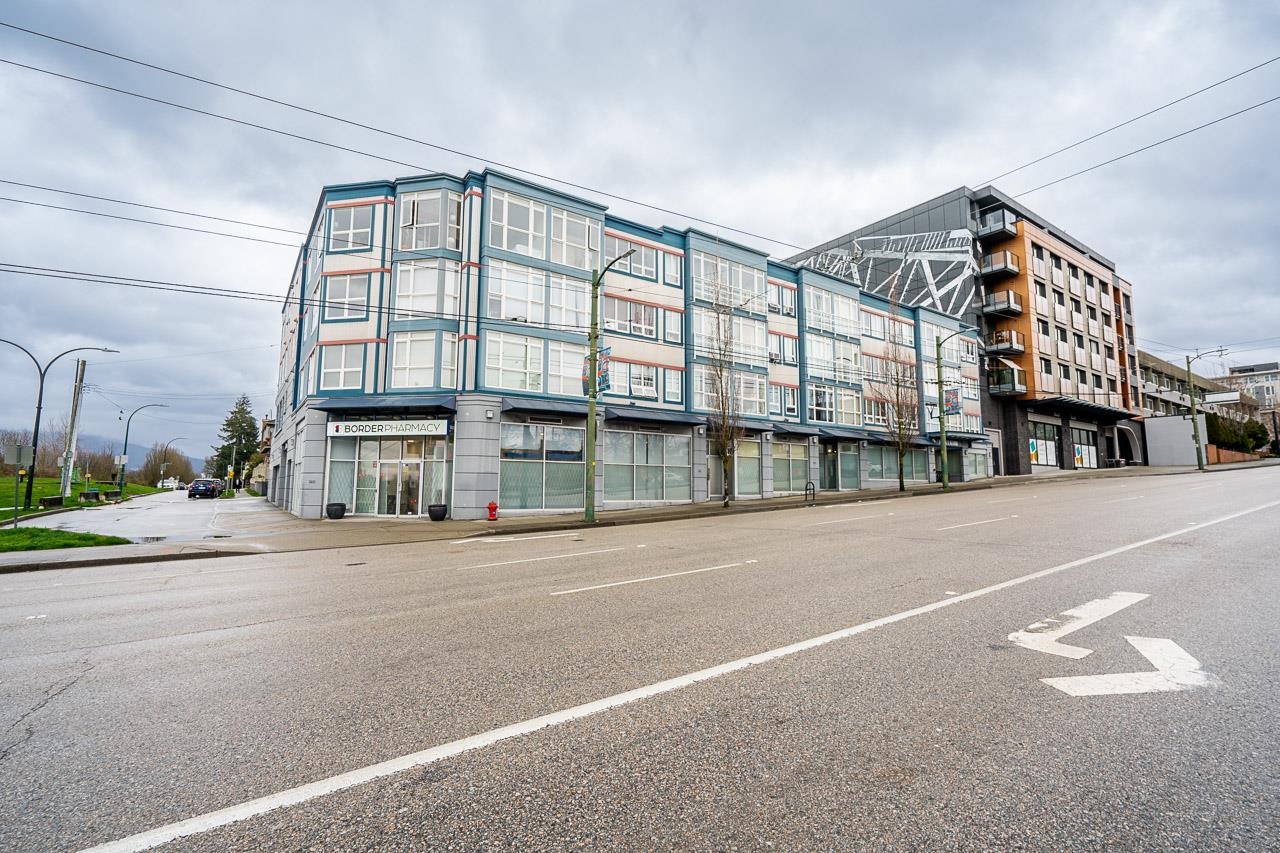 3423 East Hastings Street #303, Vancouver, BC V5K 2A5