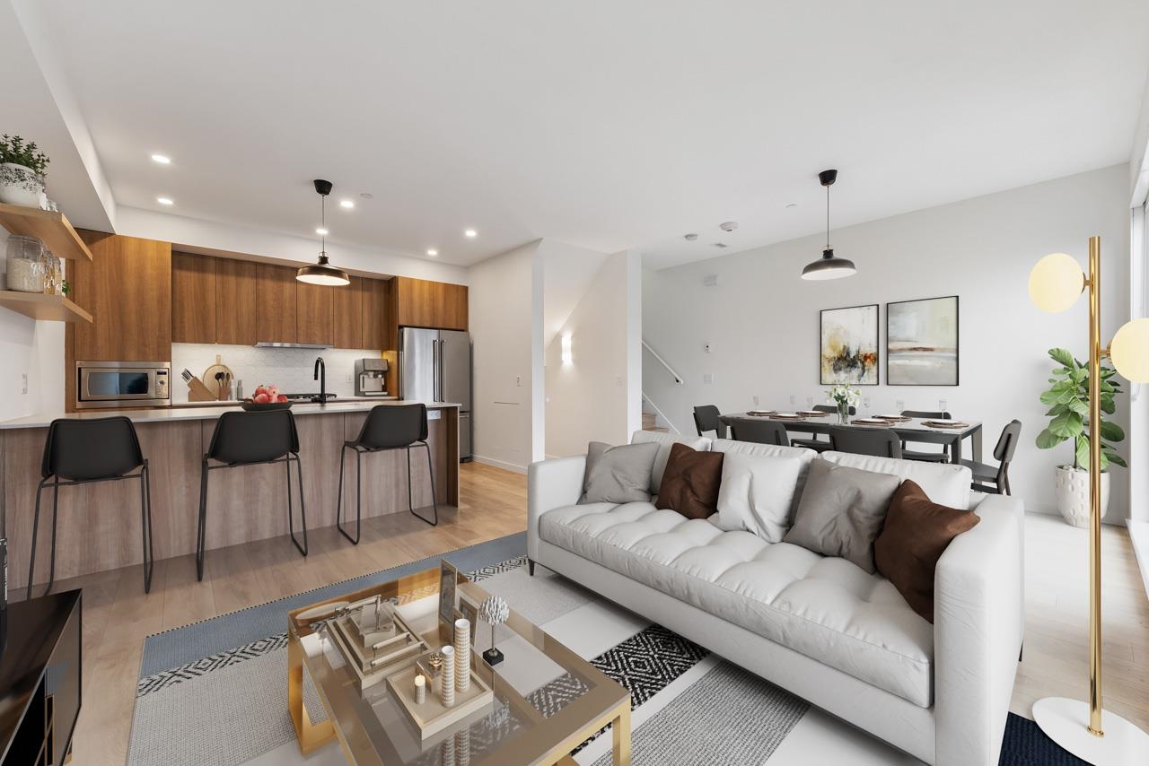 533 East 3rd Street #2, North Vancouver, BC V7L 1G4