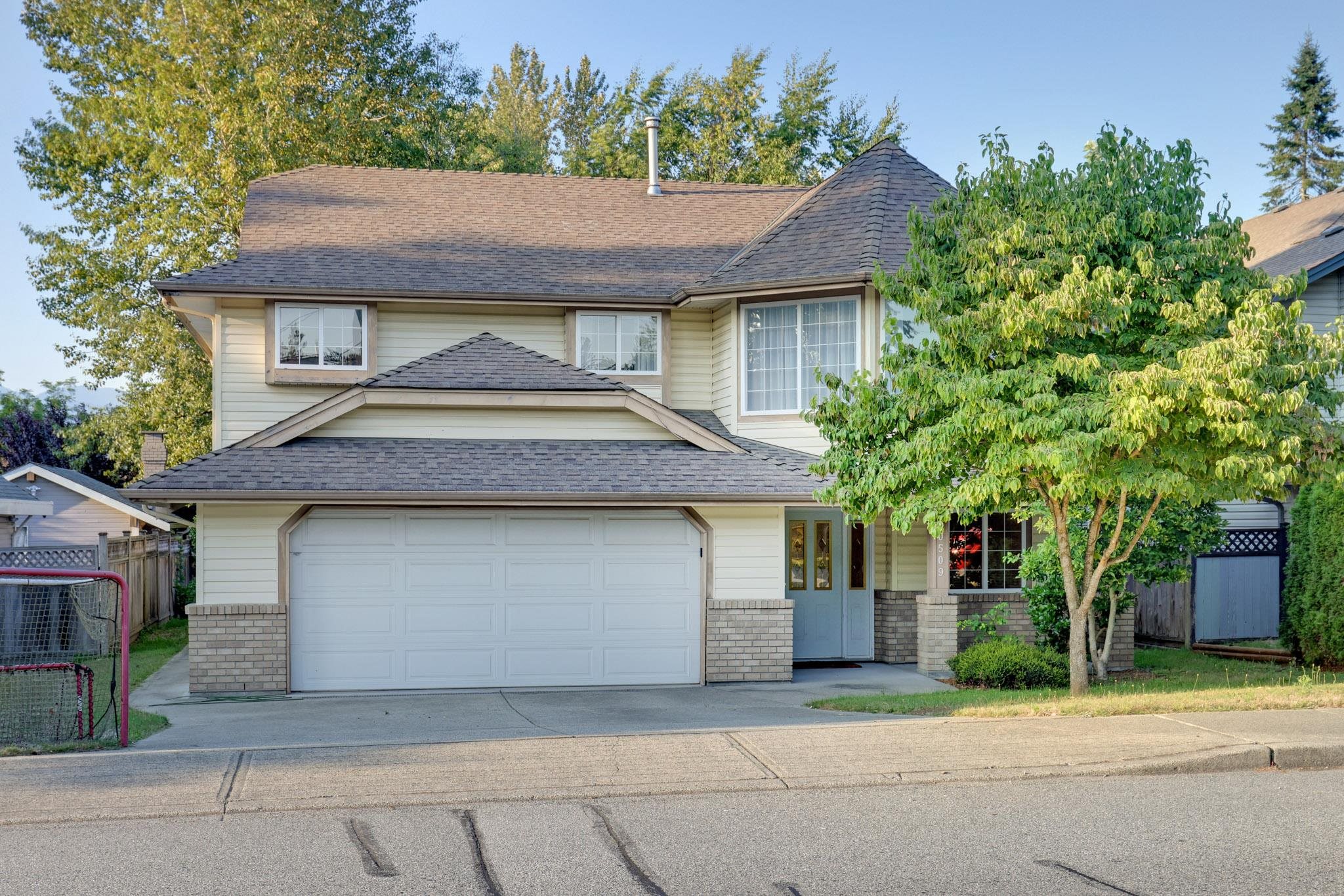 123 Avenue, Maple Ridge, BC V2X 4A8